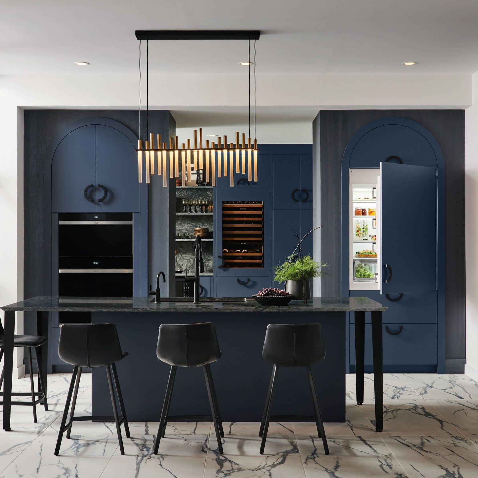 Designer Series Refrigerator/Freezer 91cm gallery detail image