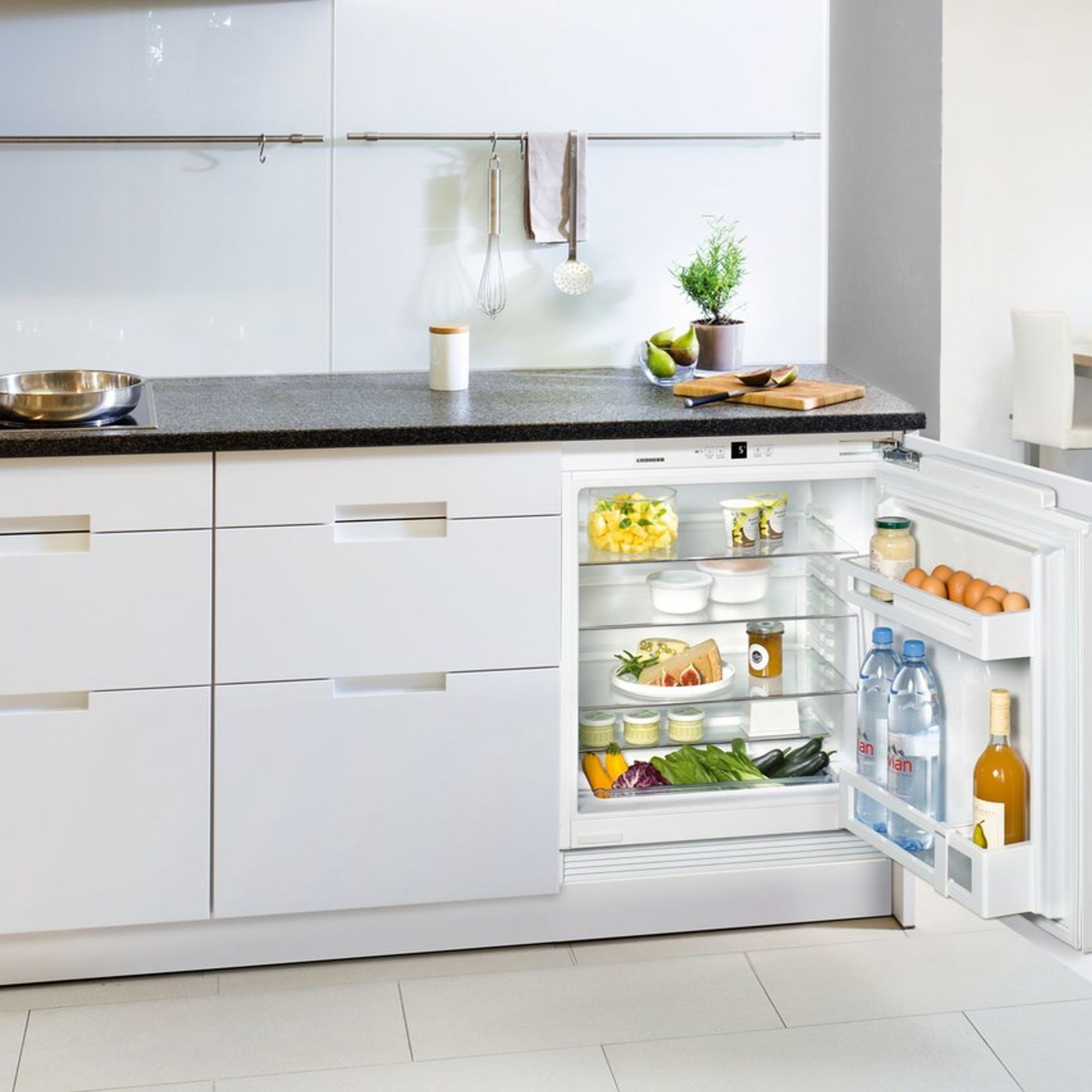 SUIK 1510 Comfort | Fully Integrated Underbench Fridge gallery detail image
