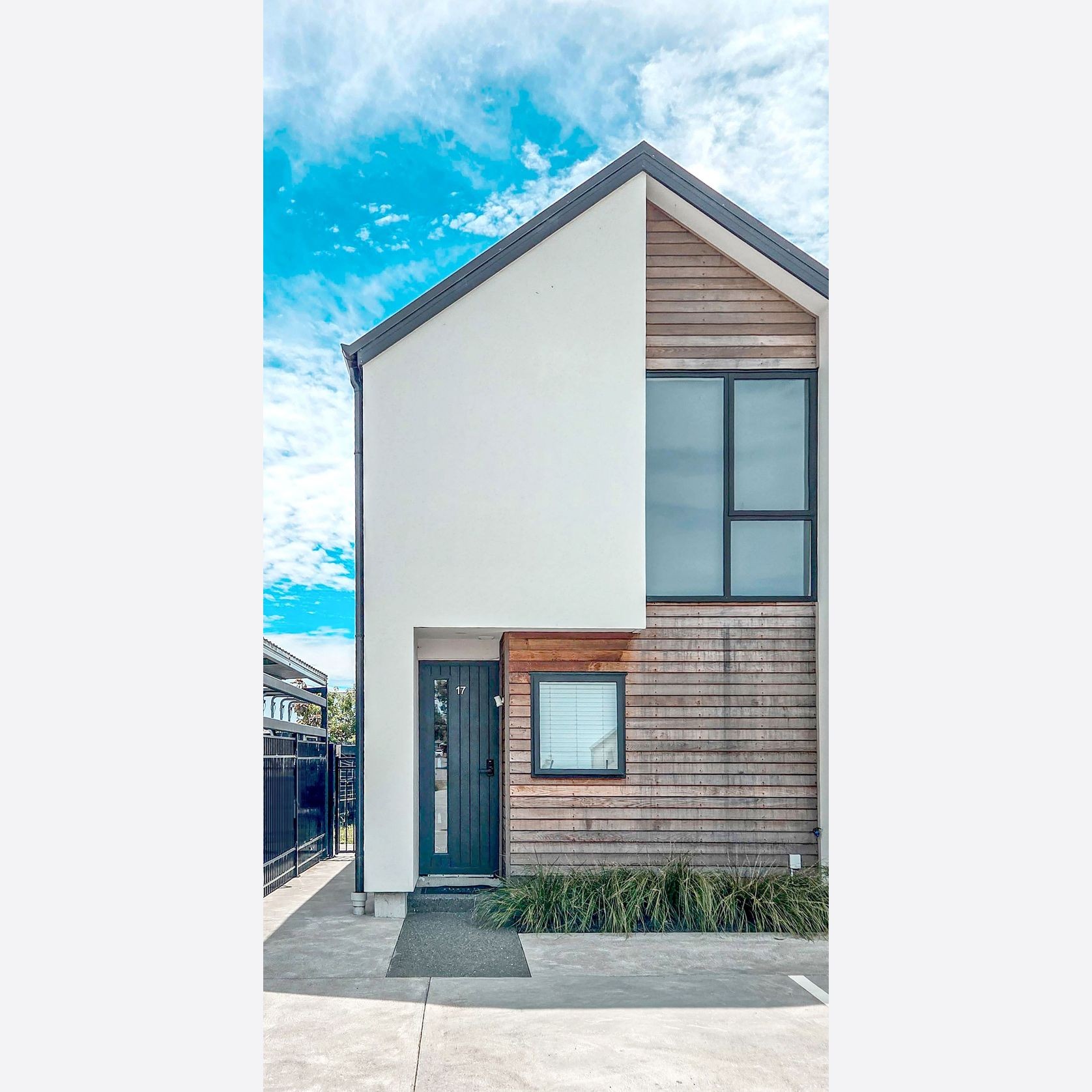 TGVVP10 Aluminium Modern Entrance Doors gallery detail image