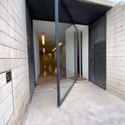 Urbane Thermally Broken Pivoting Door System gallery detail image