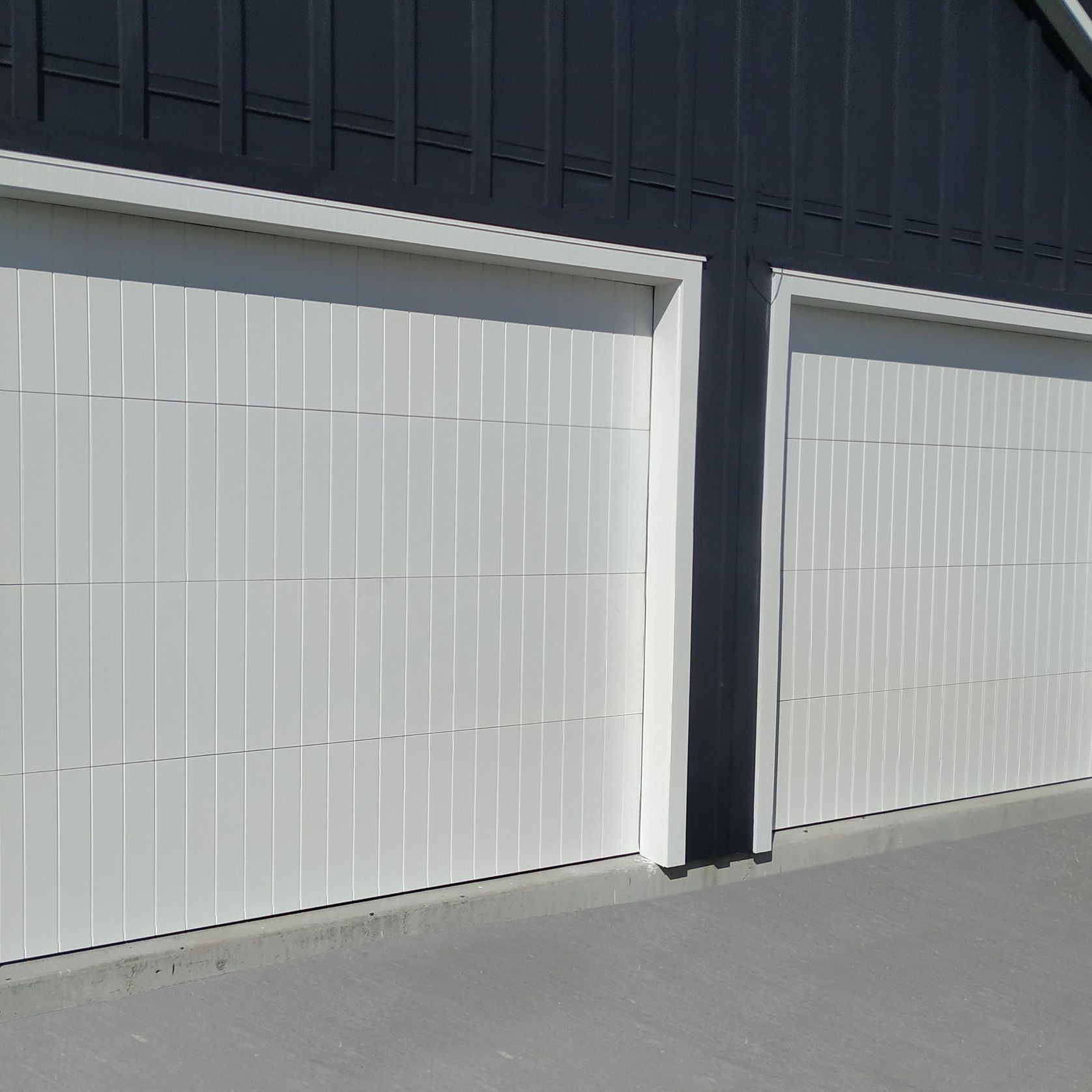 Aluminium TGV Garage Door gallery detail image