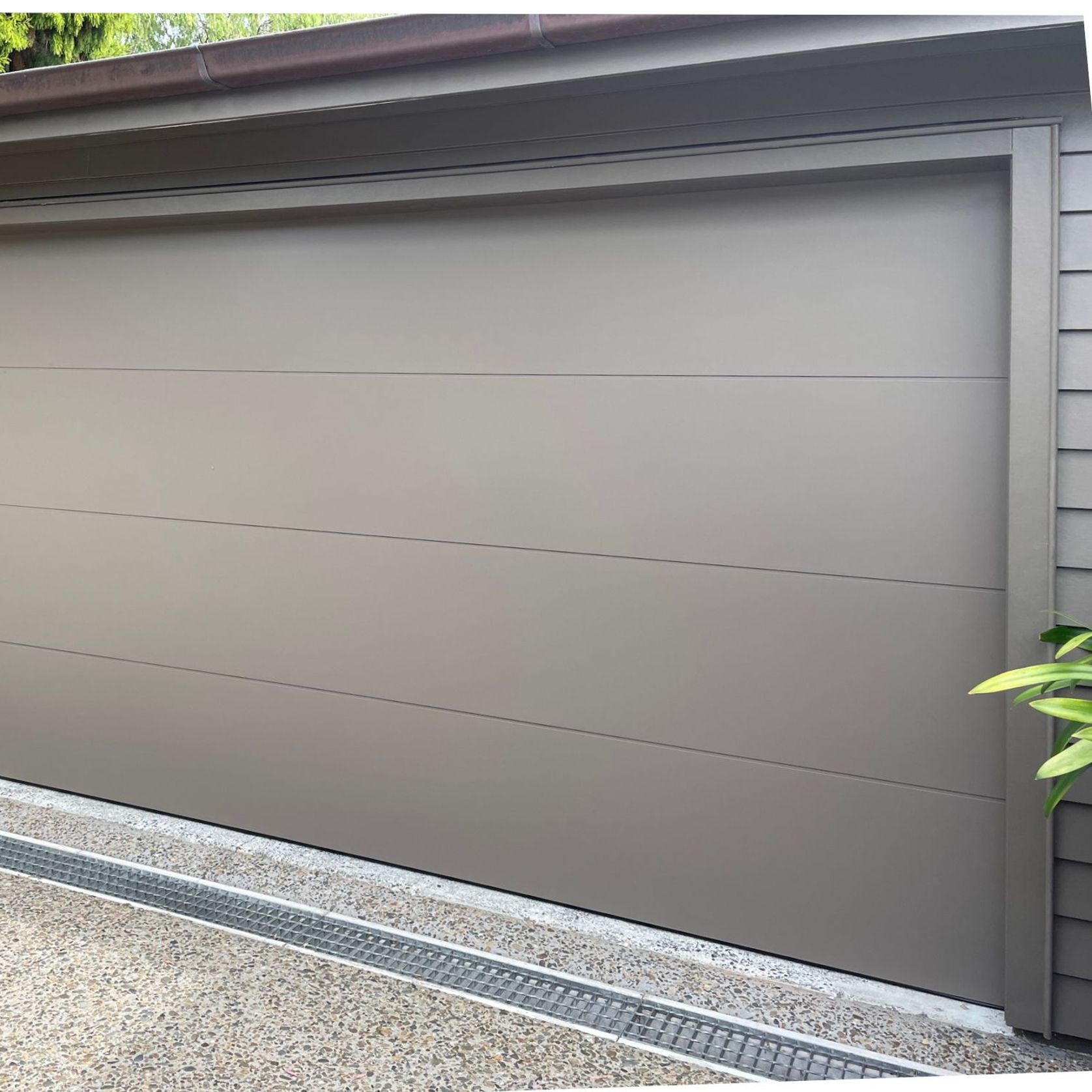 Continuous Aluminium Garage Door gallery detail image