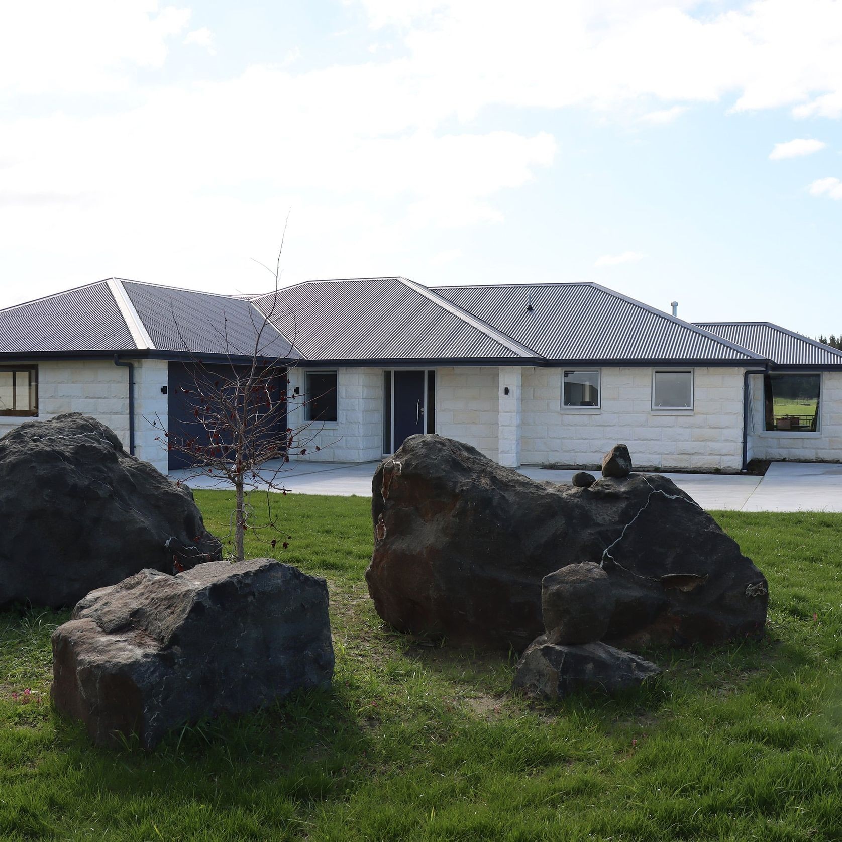 Landscaping Ōamaru Stone gallery detail image