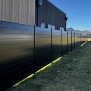 Mako Privacy Screening gallery detail image