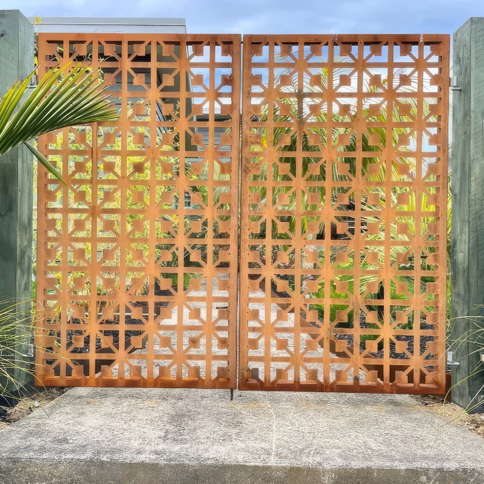 Privacy Screen & Fence Panel - Arrows gallery detail image