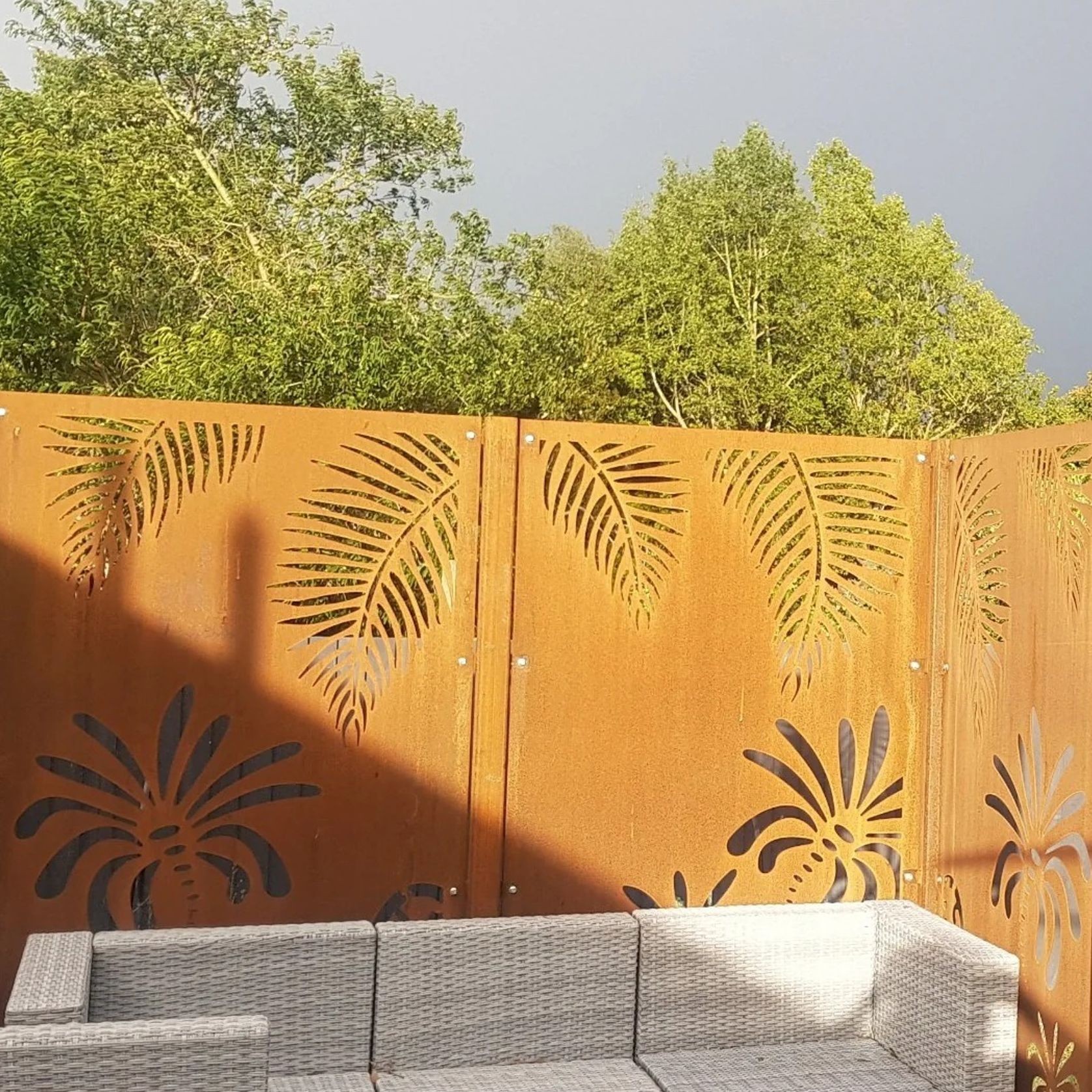 Decorative Garden Art & Privacy Screen- Koru with Palm gallery detail image