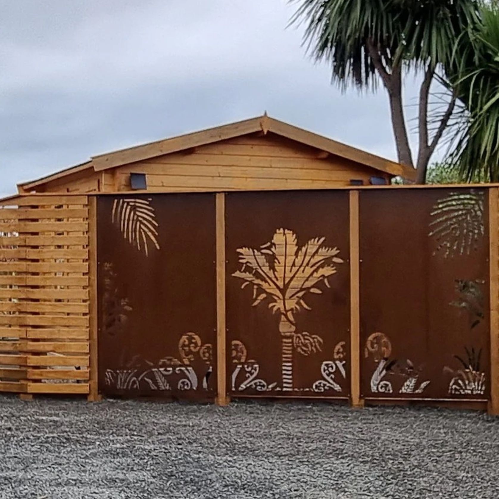 Privacy Screen - Nikau Decorative Panel Set gallery detail image