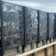 Privacy Screen & Fence Panel - Geometrical Flower gallery detail image