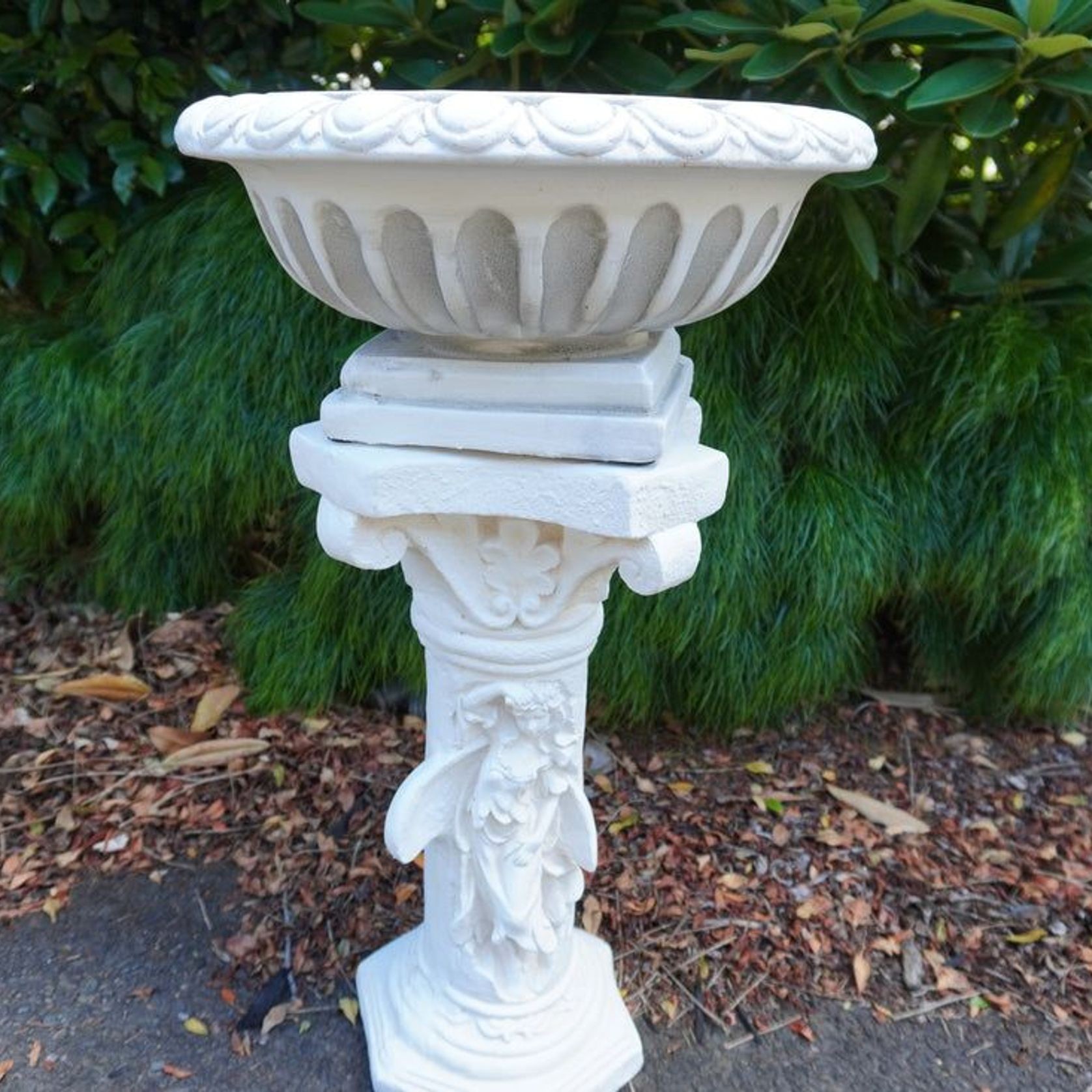 Seraphic White Plinth gallery detail image