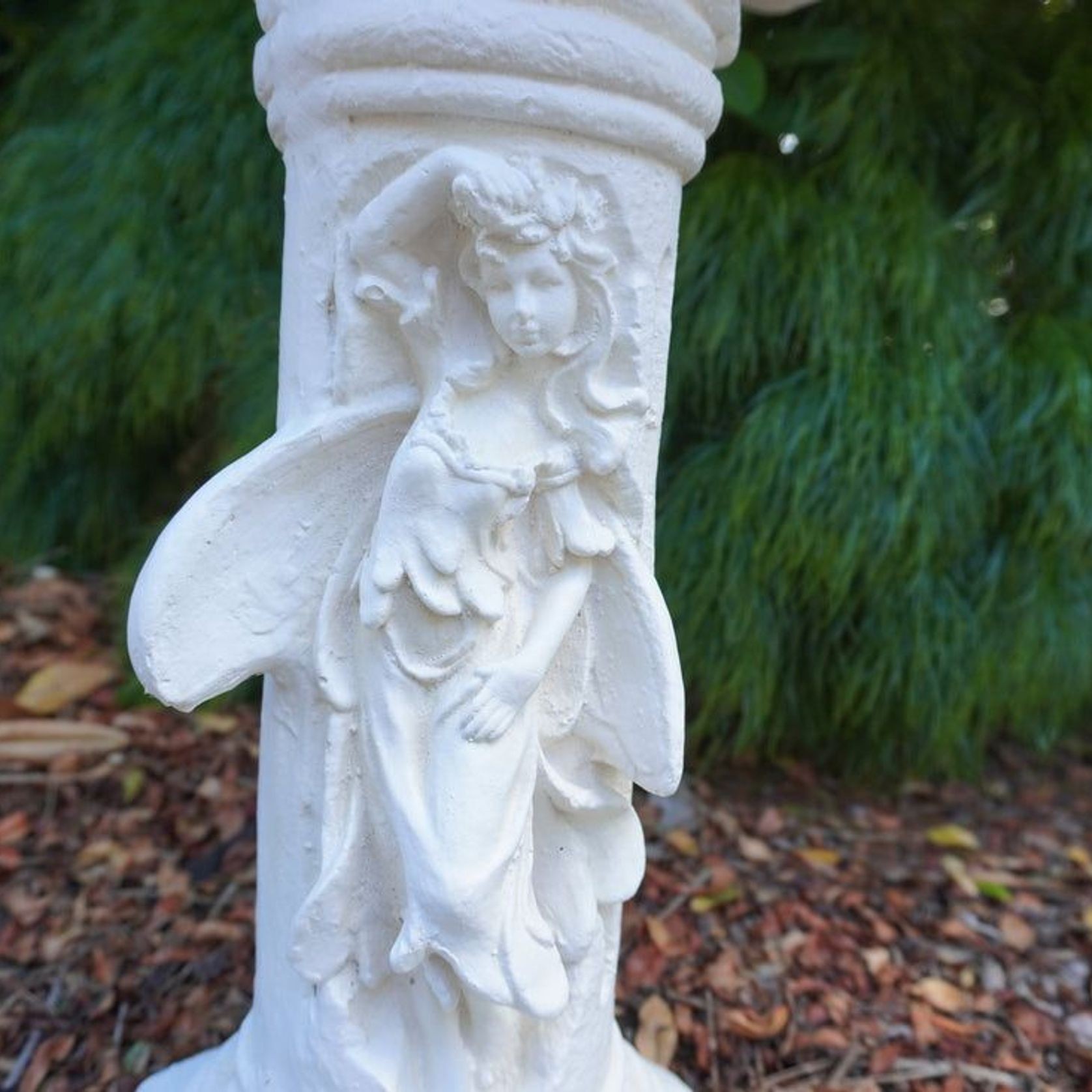 Seraphic White Plinth gallery detail image