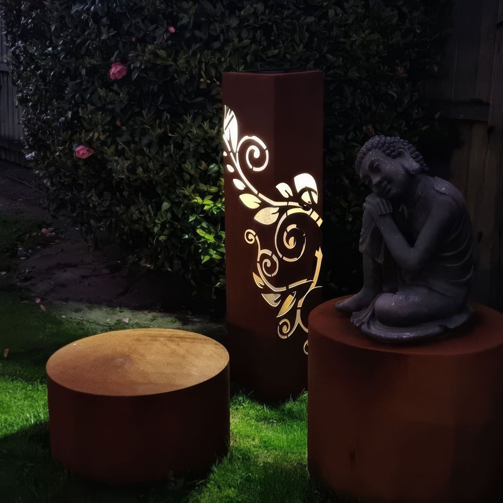 CortenAura Corten Steel Garden Sculpture - The Fern gallery detail image