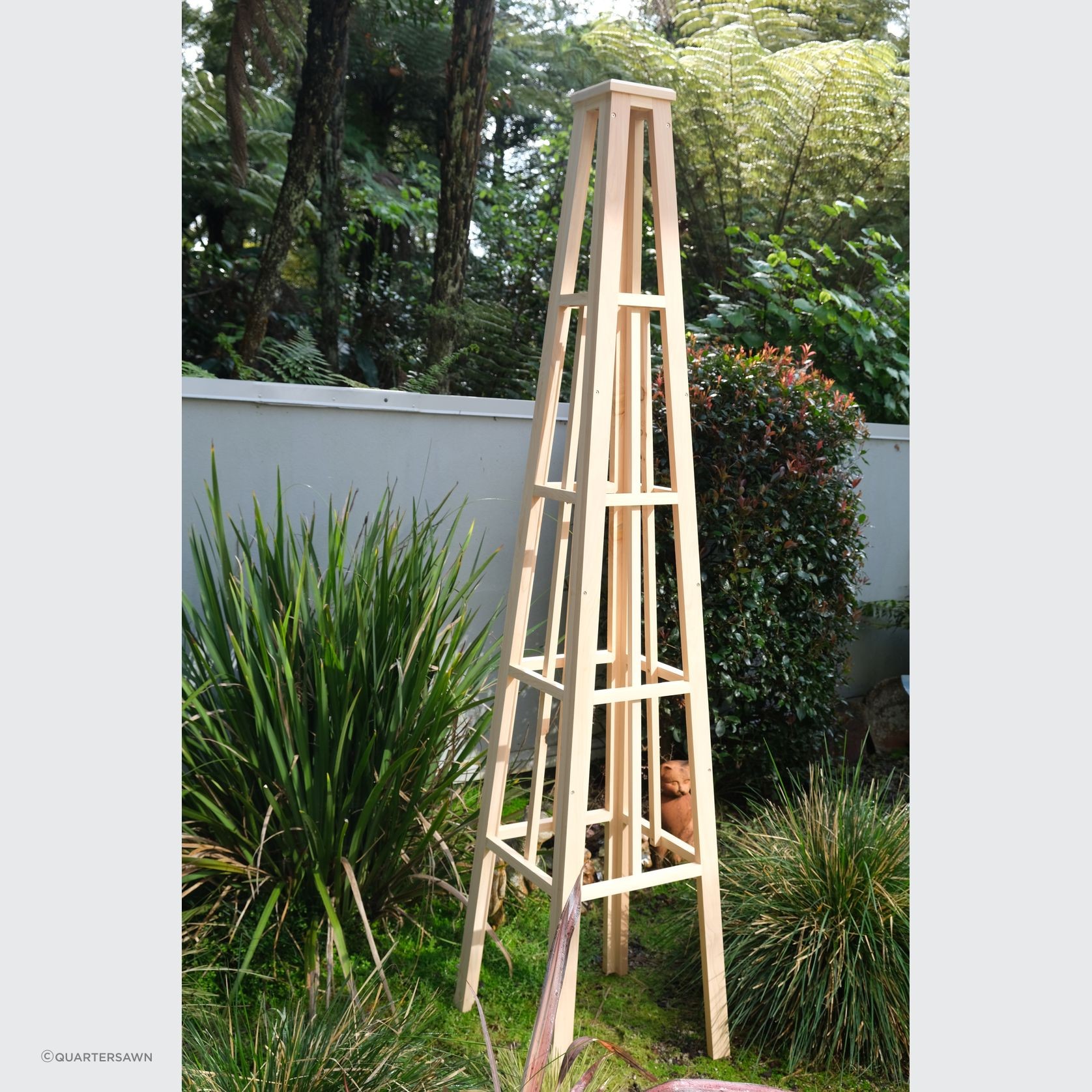 Garden Trellis/Obelisk gallery detail image