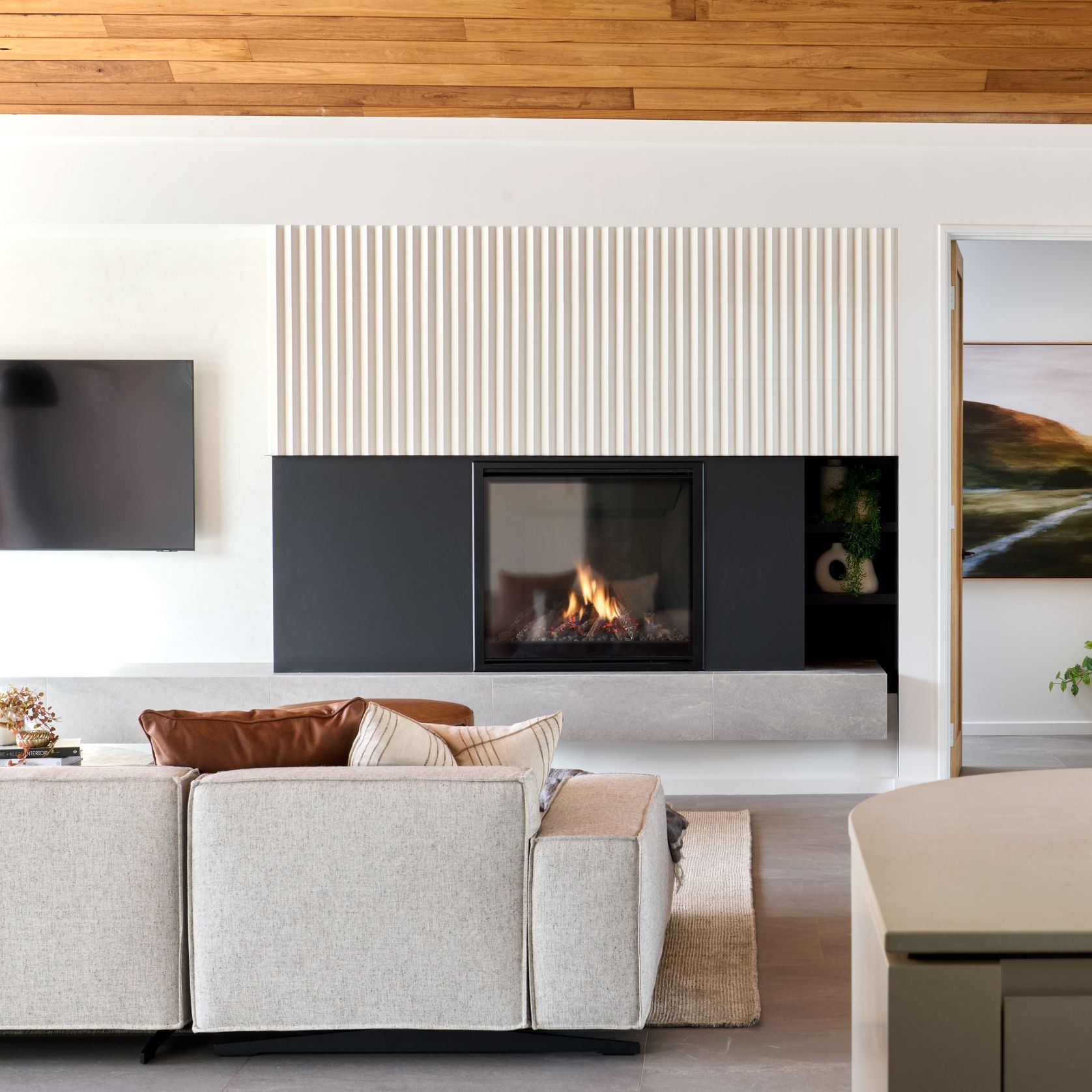 Escea DF990 High Output Gas Fireplace gallery detail image