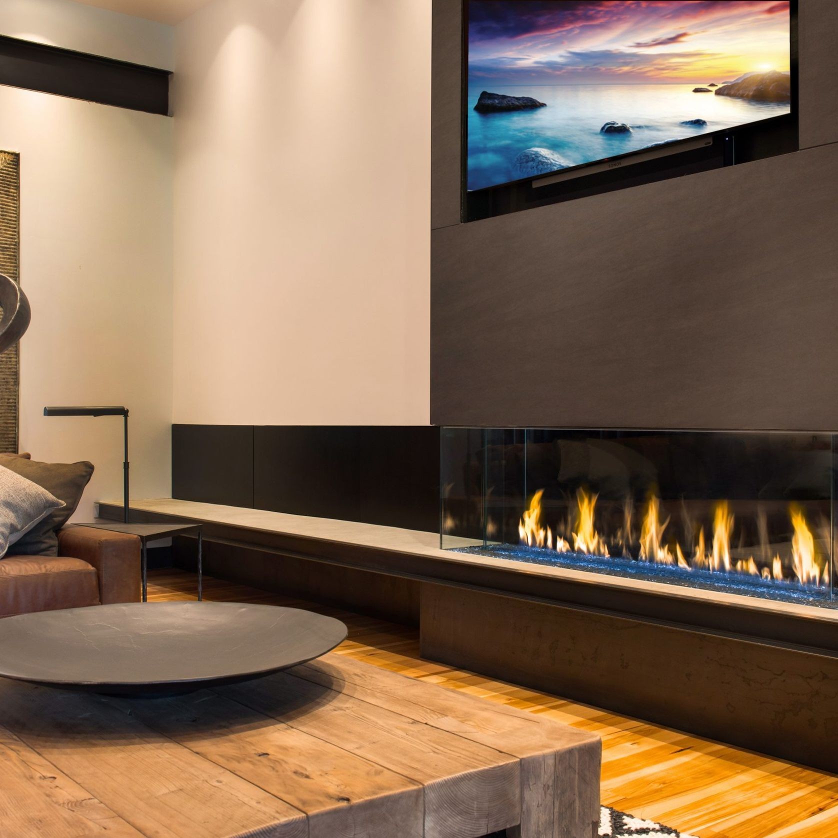 Davinci Bay Window Gas Fireplace gallery detail image