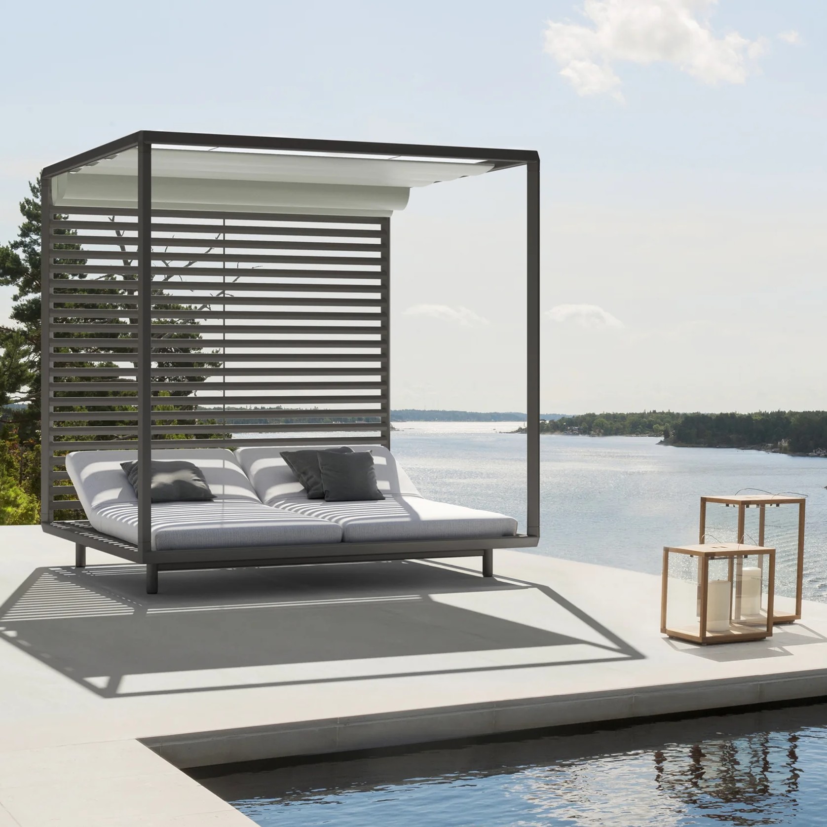 Pavilion Daybed gallery detail image