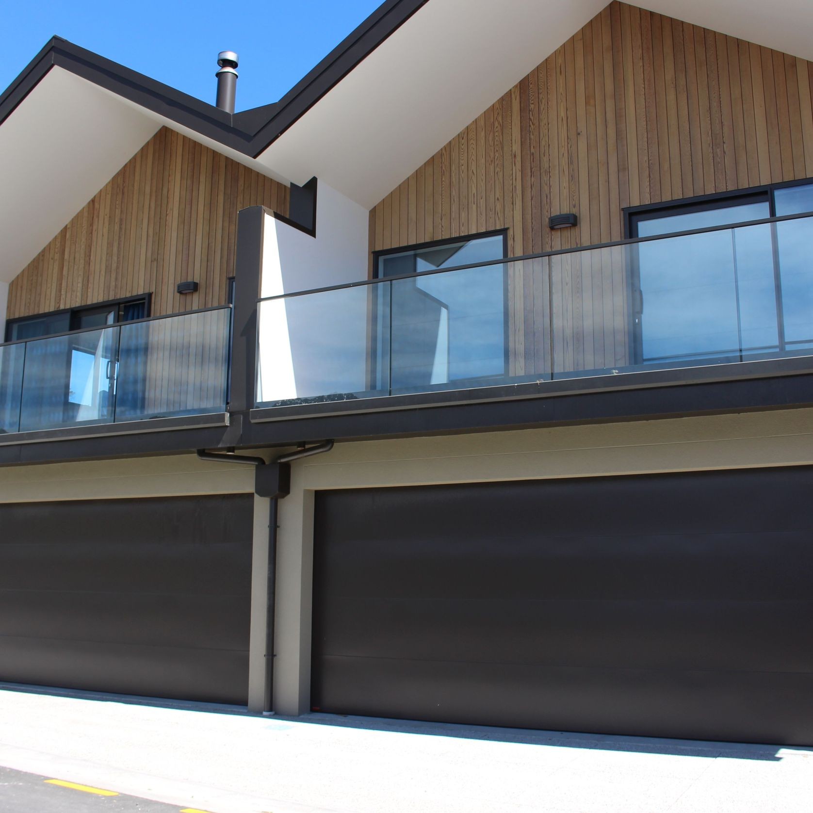 Edgetec Infinity® Frameless Glass Balustrade gallery detail image