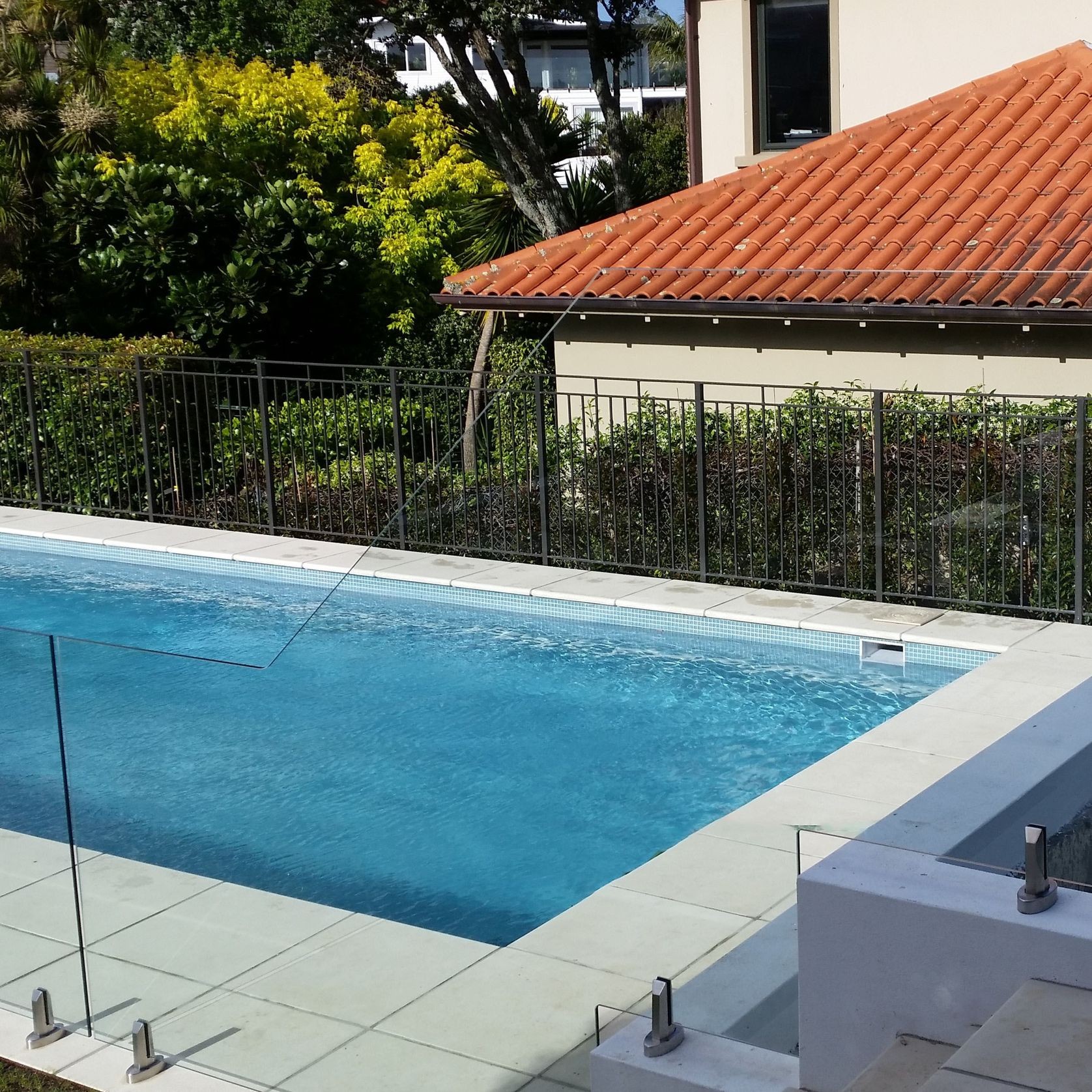 Edgetec Matador® Series I Mini Post Glass Balustrade gallery detail image