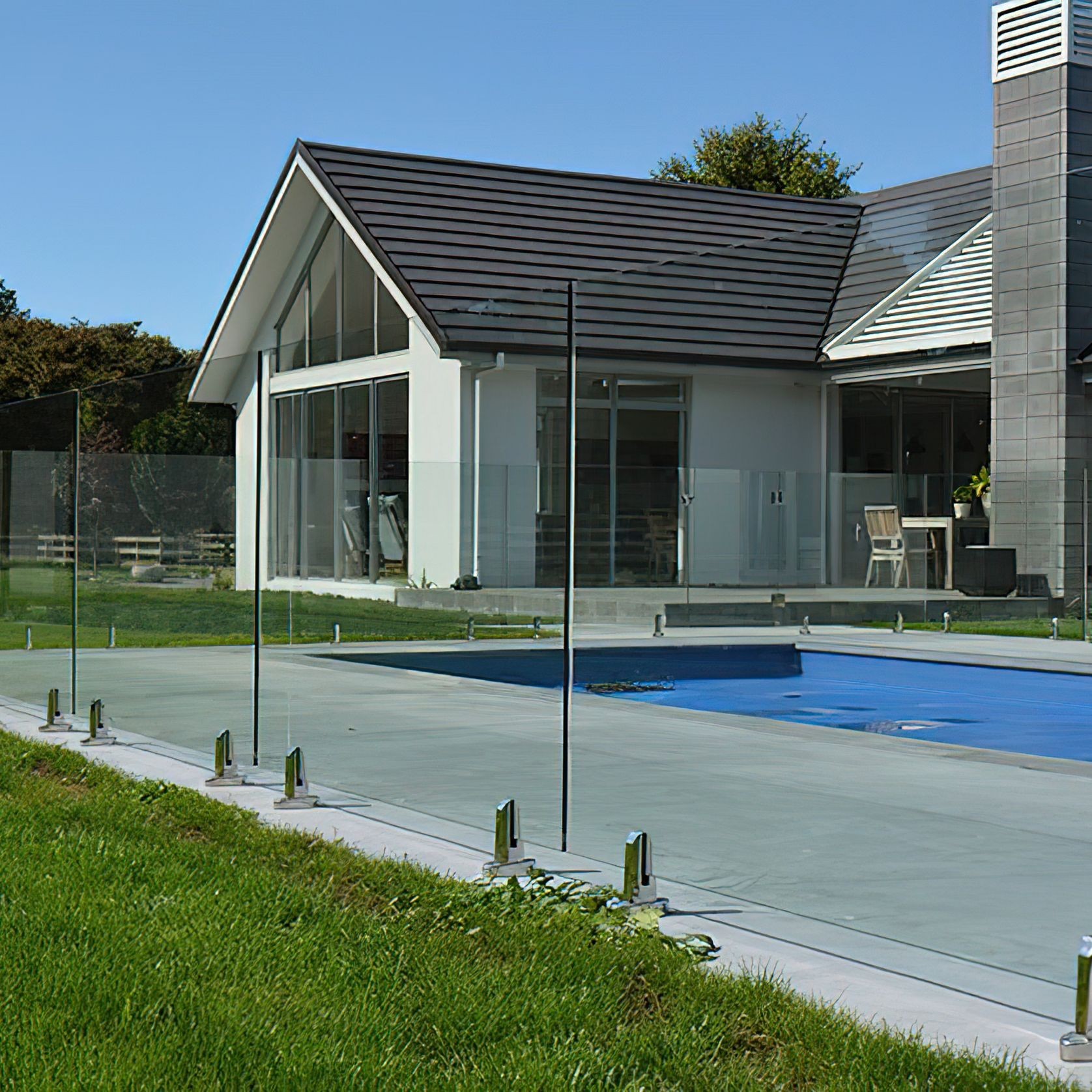 Glass Pool Fence gallery detail image