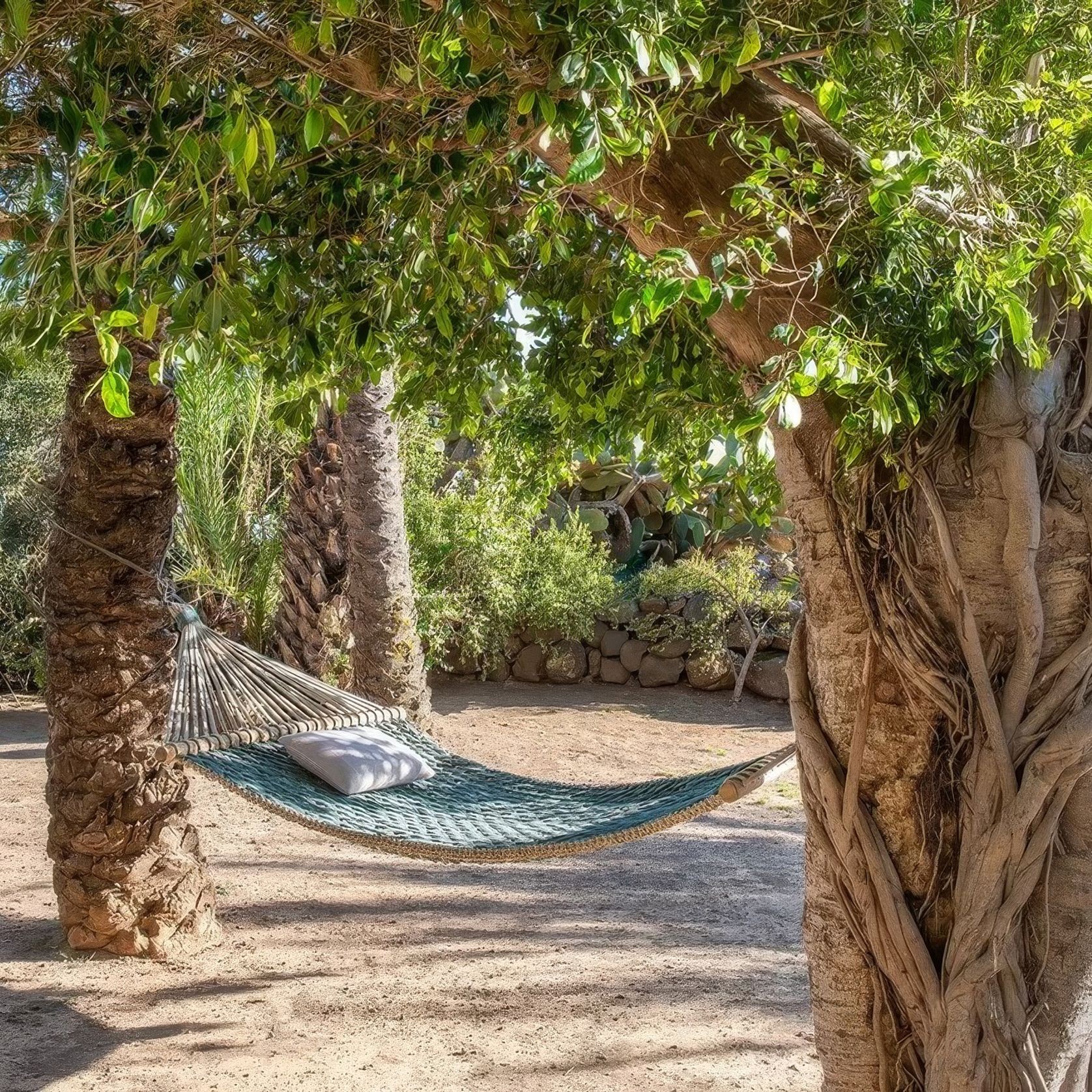 ETHIMO PATIO Self-Supporting Hammock gallery detail image