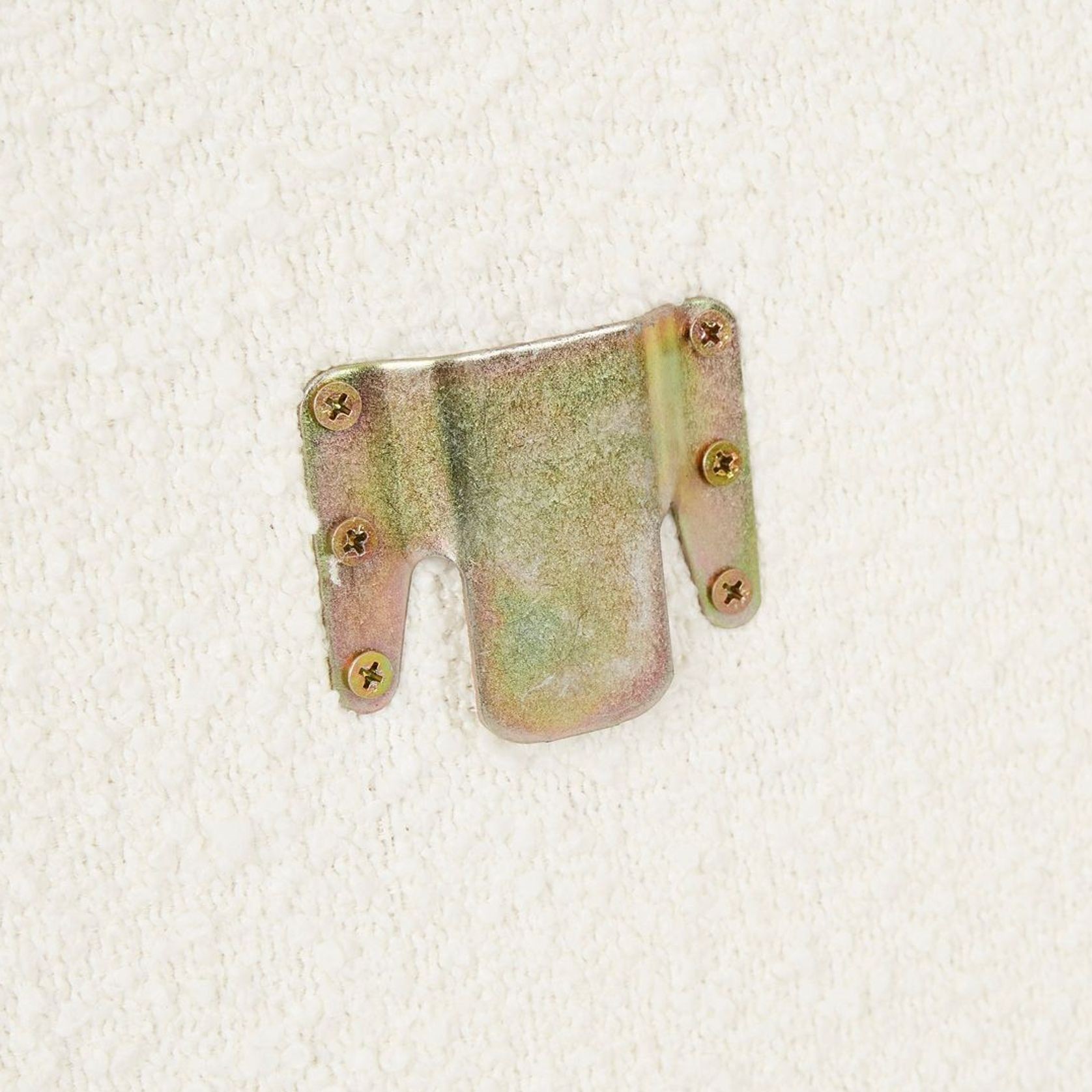 Almos Chubby Bedhead gallery detail image