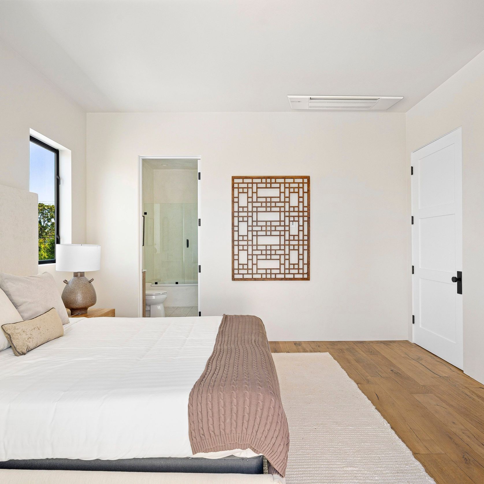 MLZ SlimFit One-way Cassette Heat Pumps gallery detail image