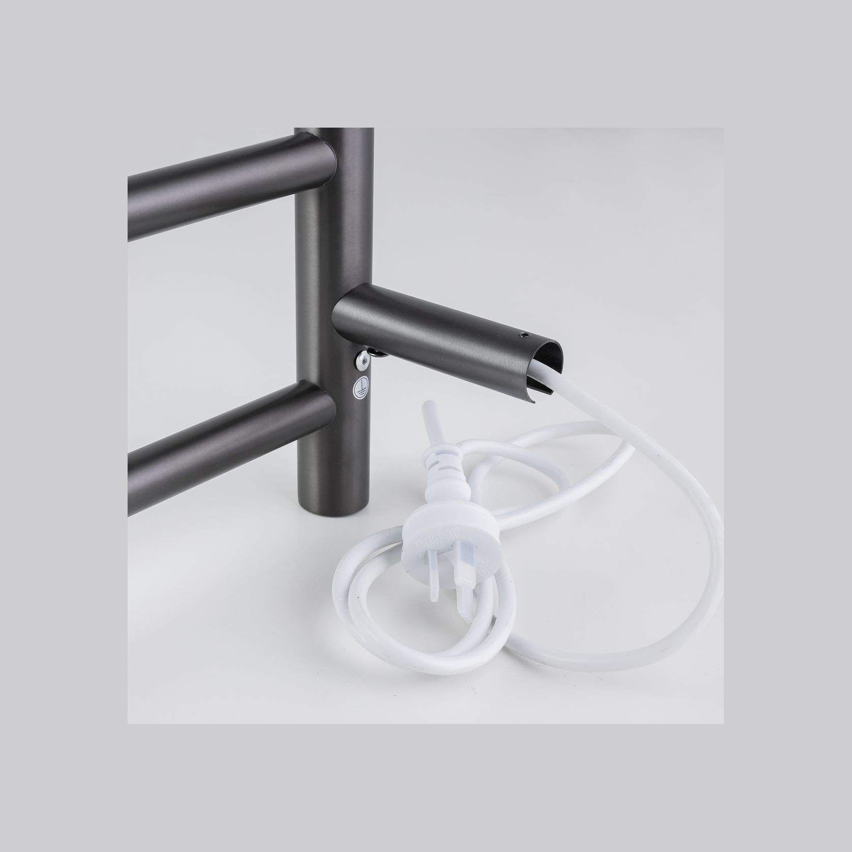 Round Electric Heated Towel Rack 4 Bars gallery detail image