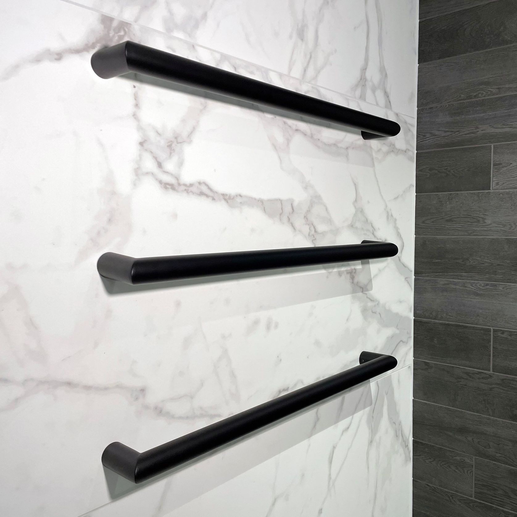 Code Arc Round Heated Towel Rails gallery detail image