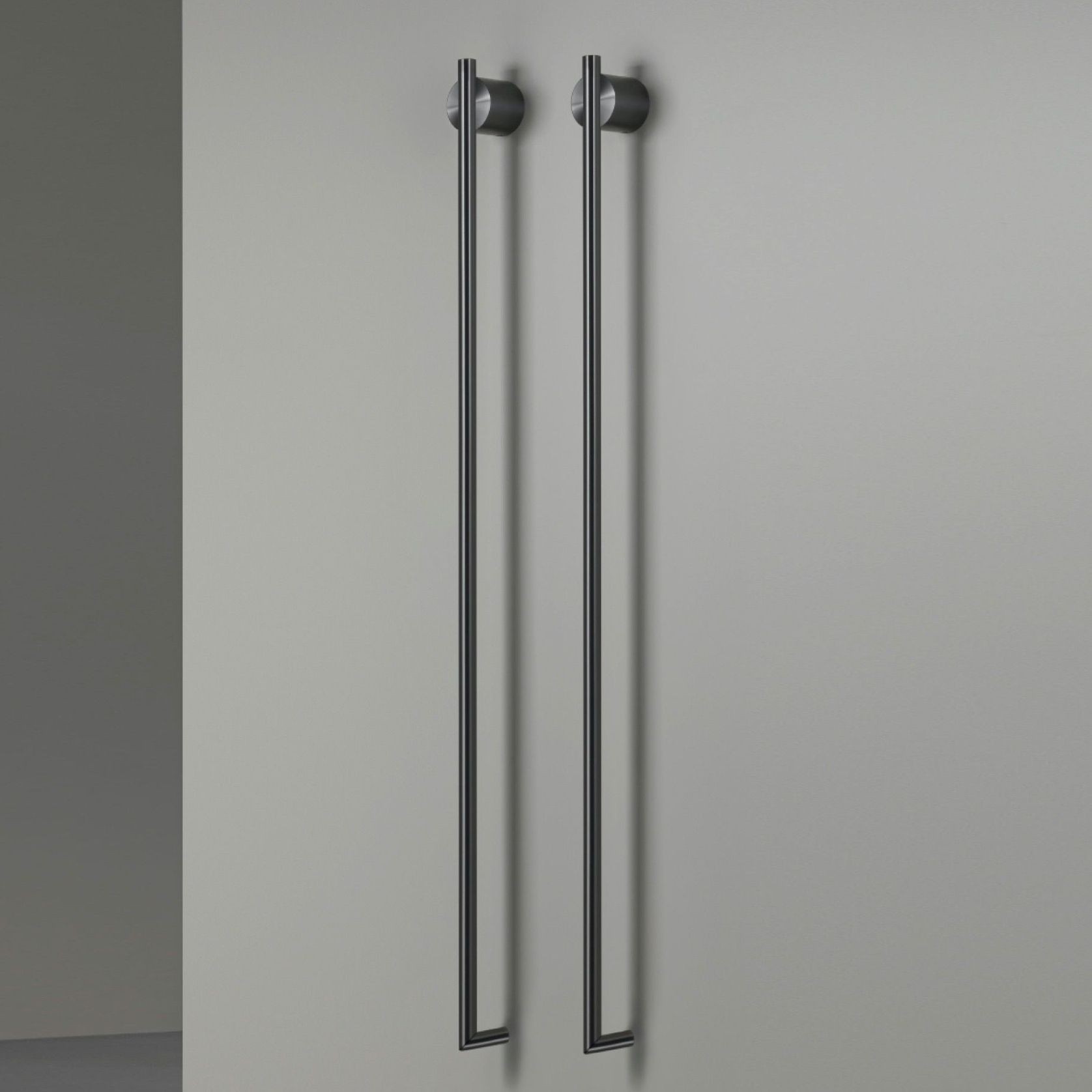 EQUILIBRIO Towel Warmer by CEA gallery detail image
