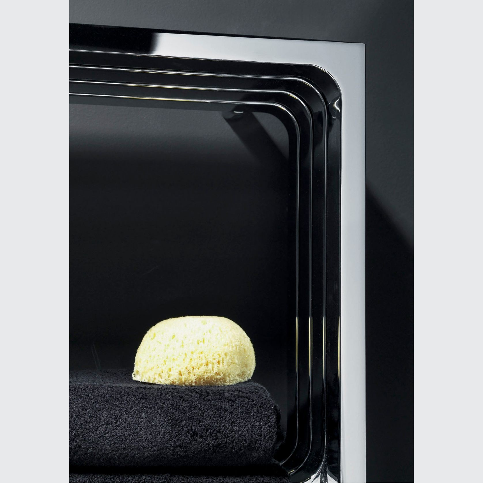 Tubes Montecarlo gallery detail image