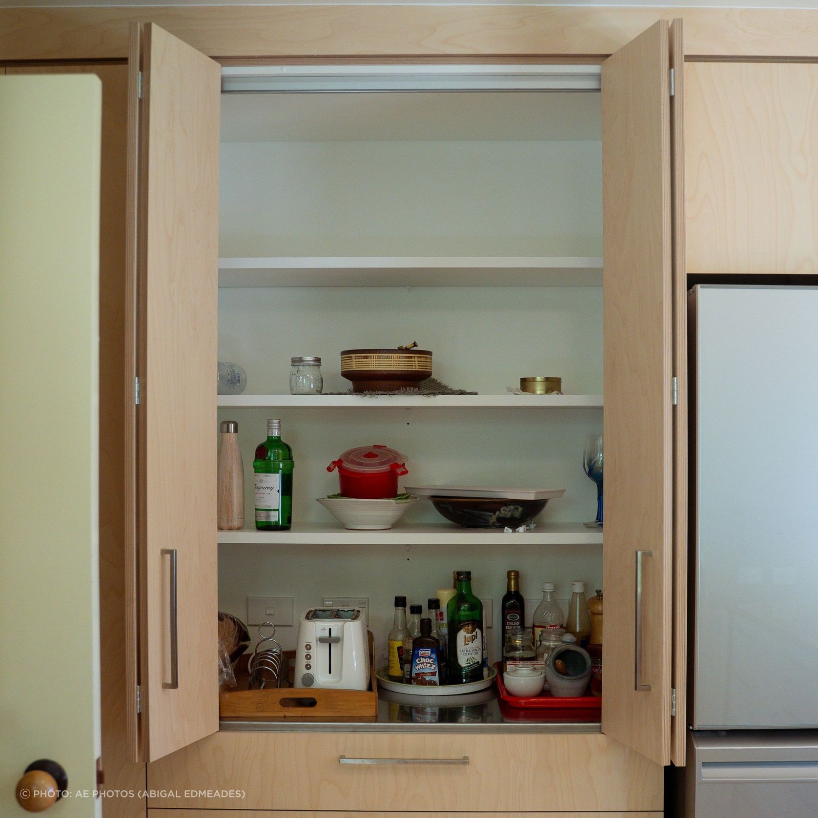Cinetto Bifold Door Hardware gallery detail image