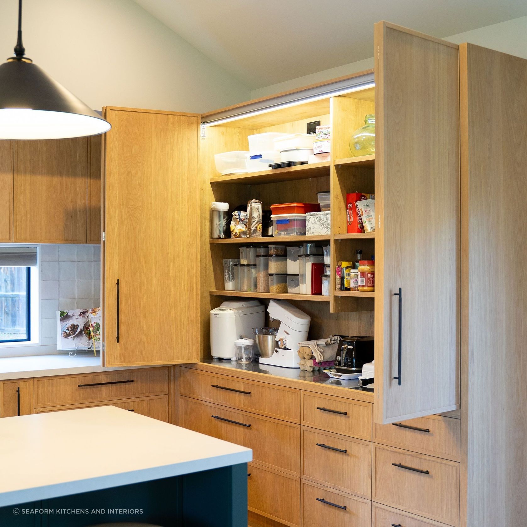 Cinetto Bifold Door Hardware gallery detail image