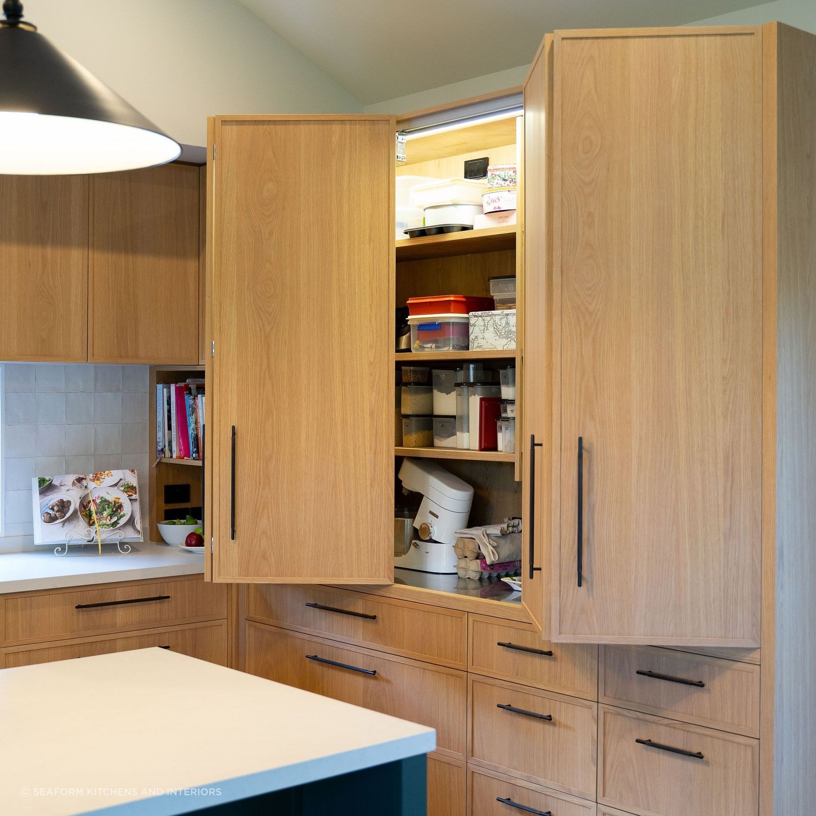 Cinetto Bifold Door Hardware gallery detail image