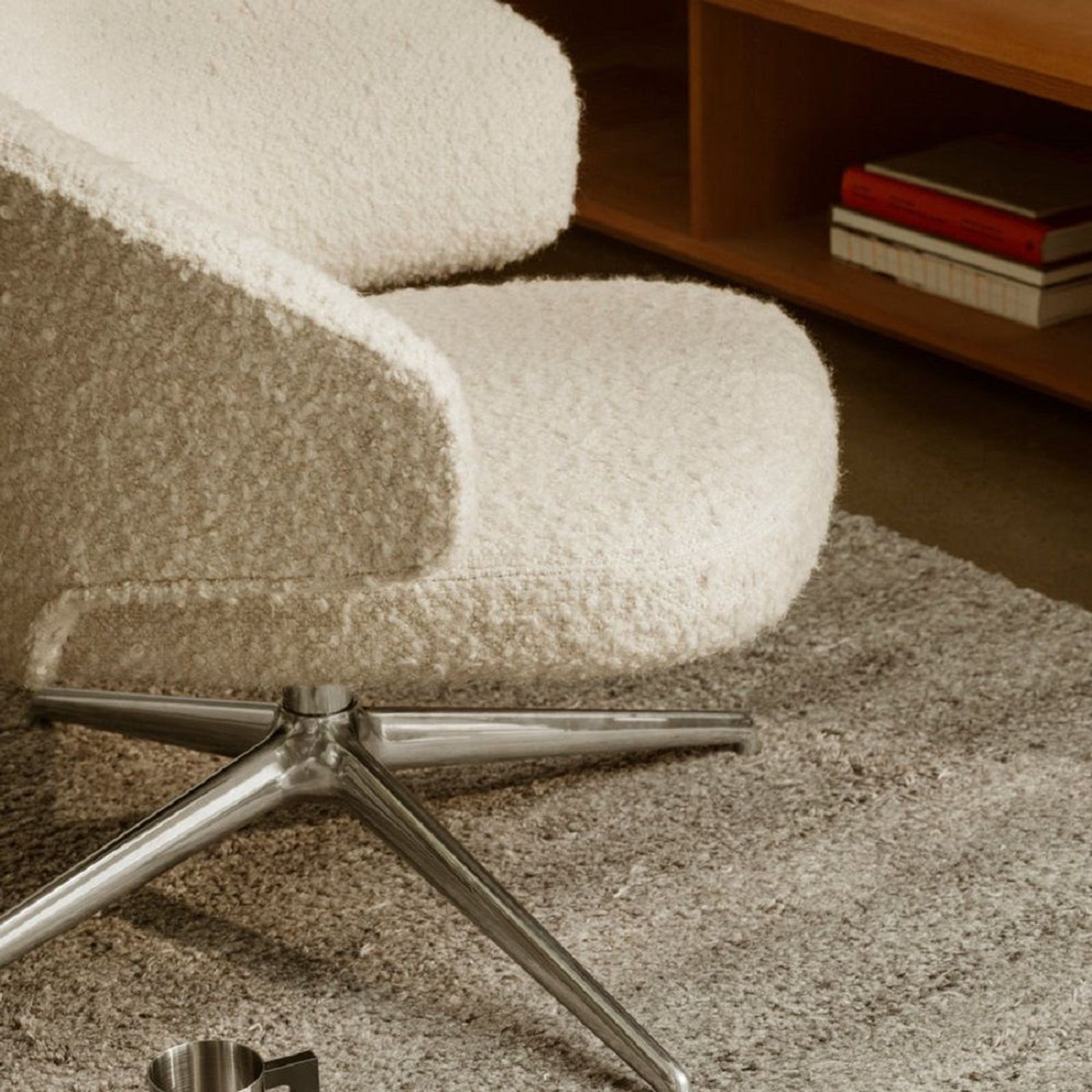 Let Lounge Chair Swivel gallery detail image