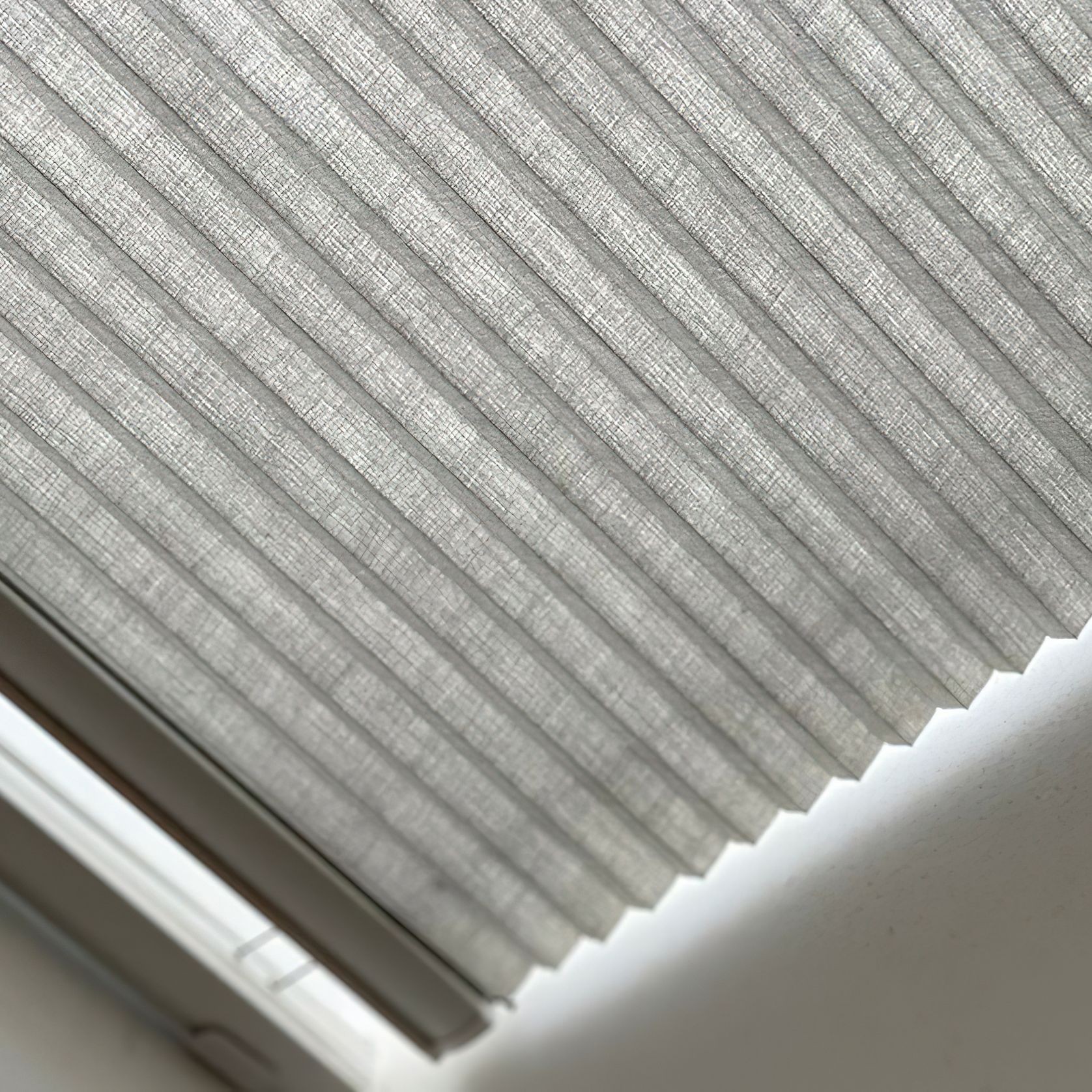 Simply Cell Skylight Honeycomb Blinds gallery detail image