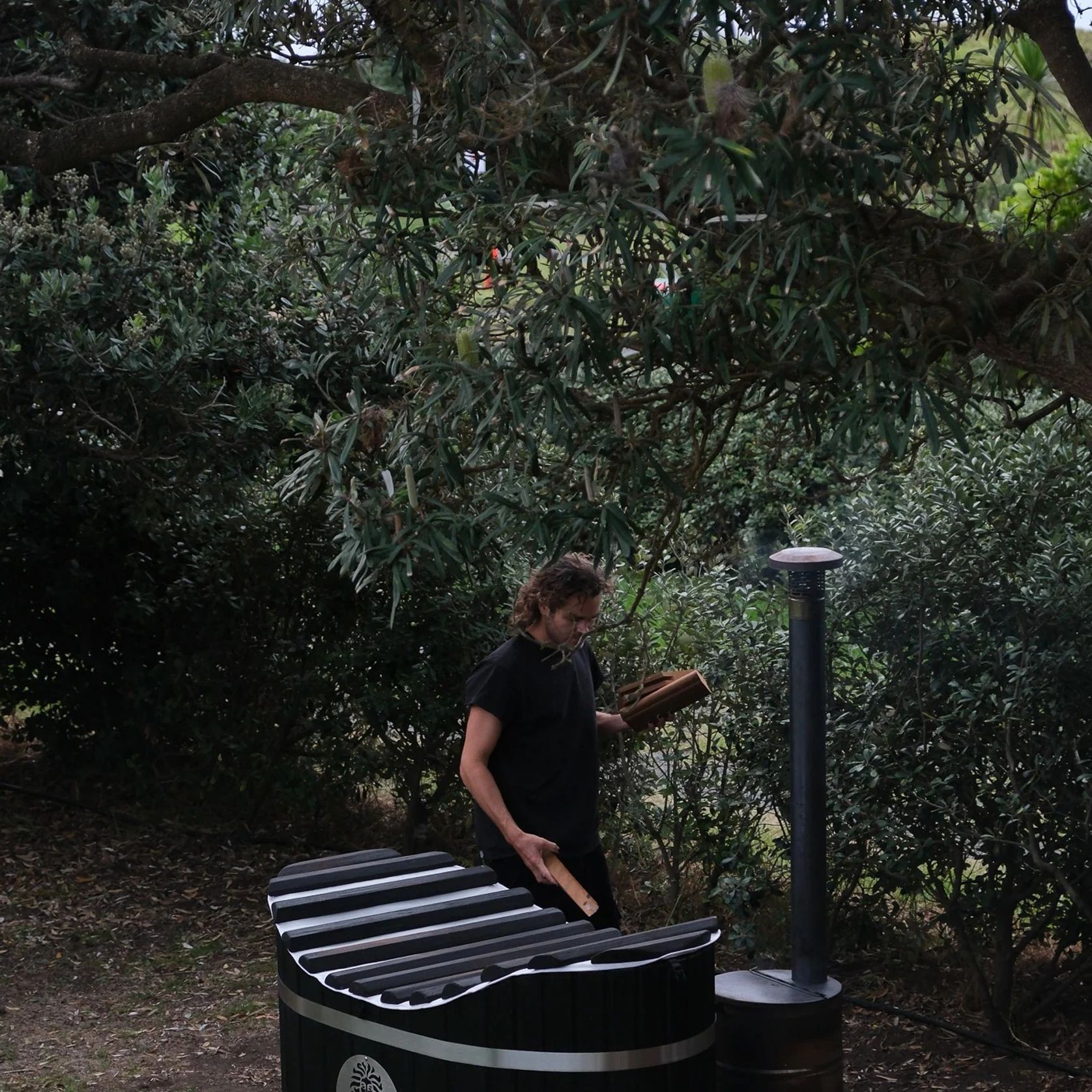 Mahana Bath Tub gallery detail image