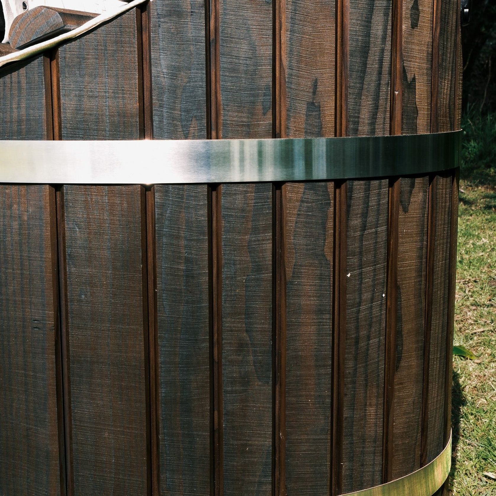 Mahana Bath Tub gallery detail image