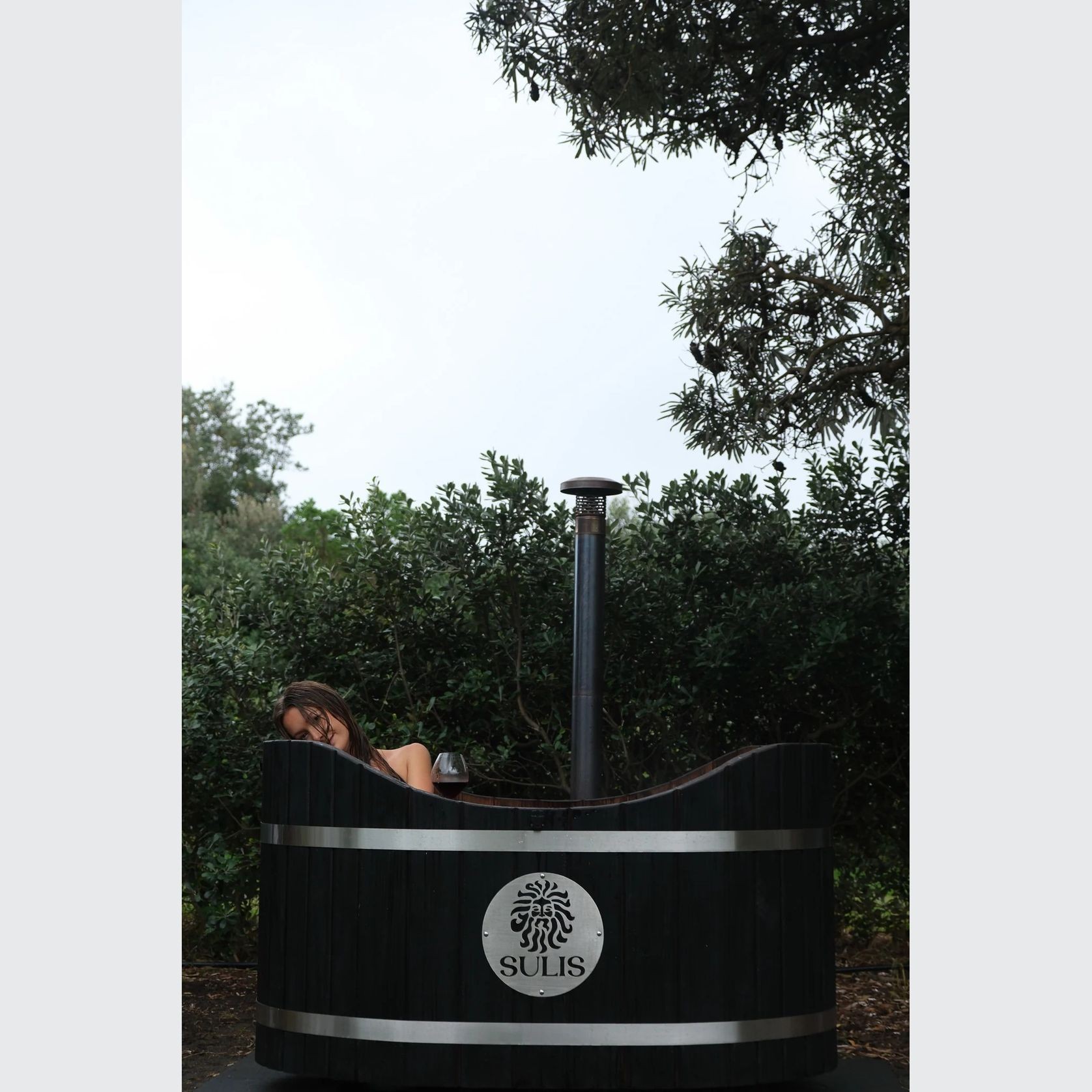 Mahana Bath Tub gallery detail image