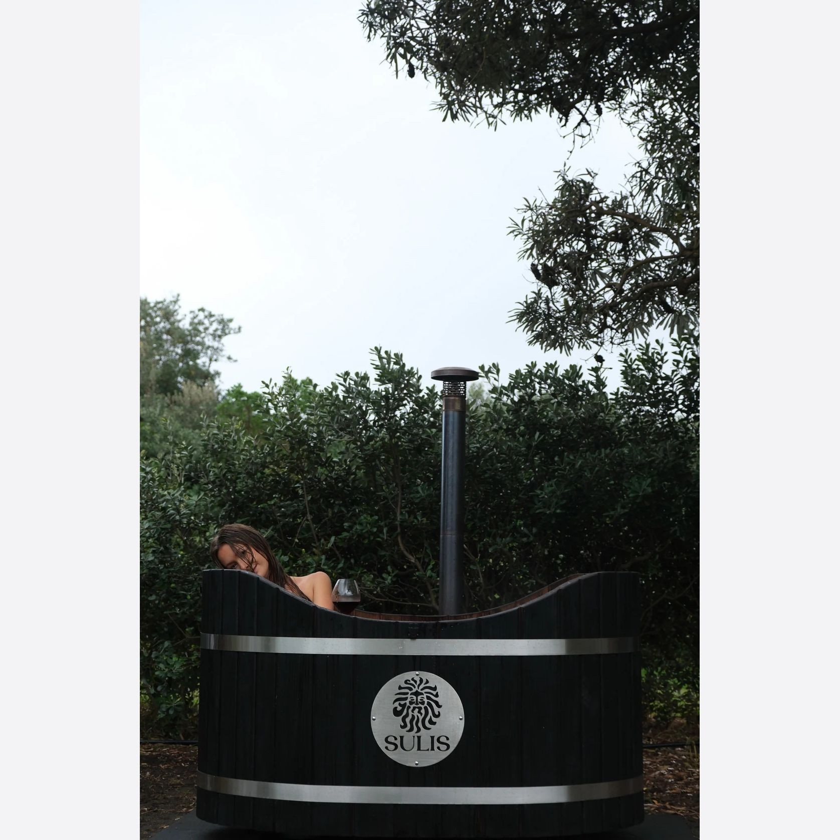 Mahana Bath Tub gallery detail image