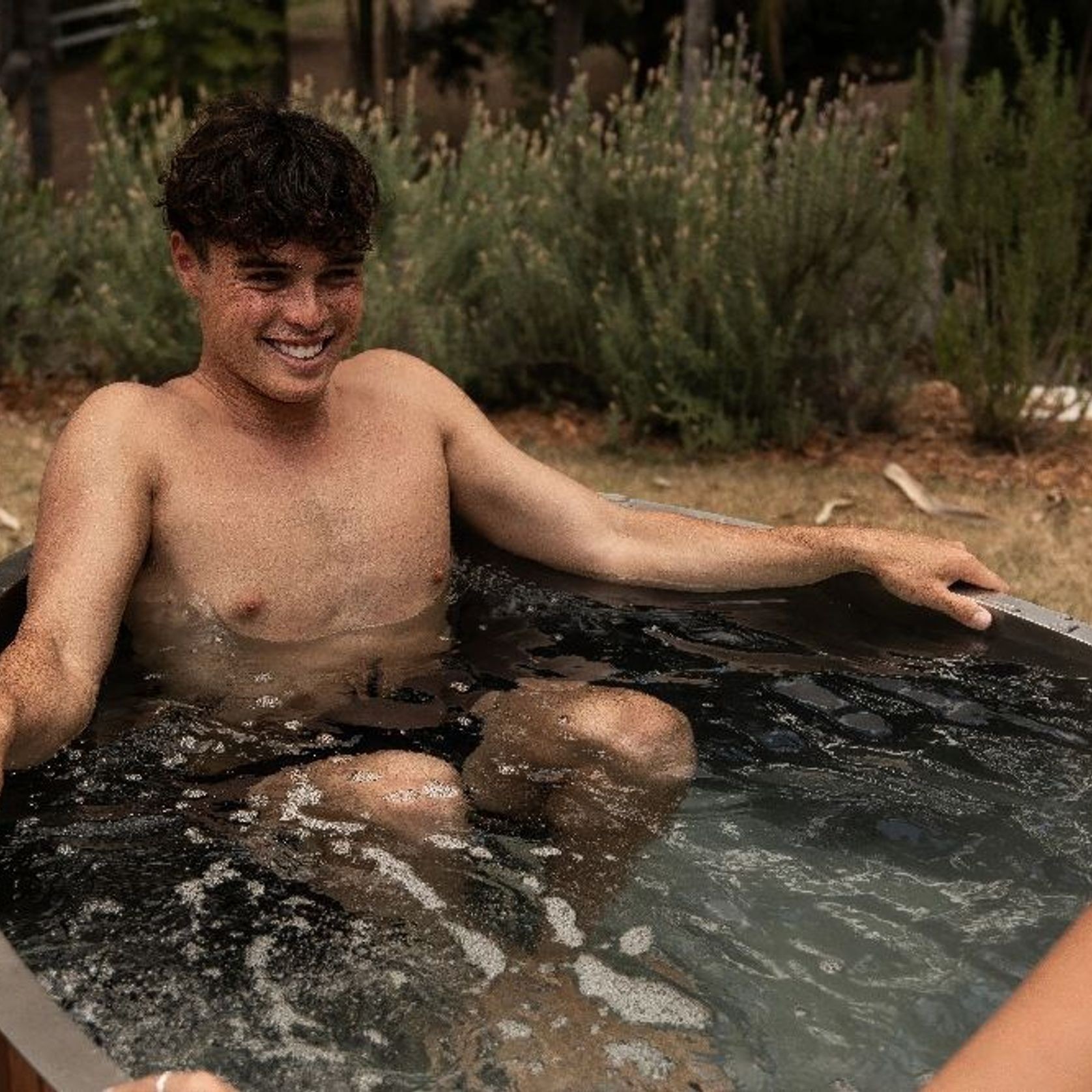 Kiva Energise™ Real Cedar Barrel 0°C Ice Bath gallery detail image