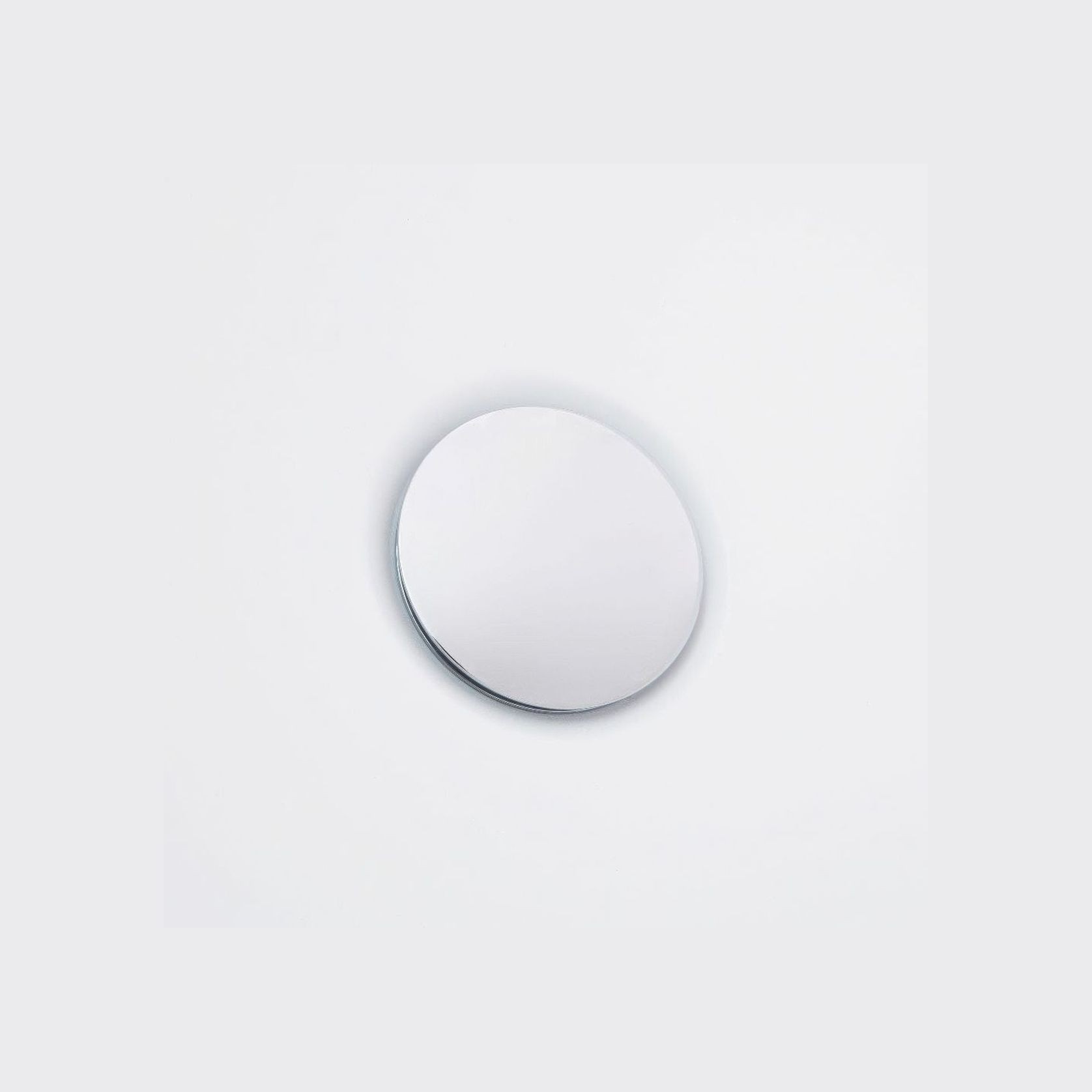 Käldr Ice Bath with WiFi-Controlled Chiller Matte White gallery detail image