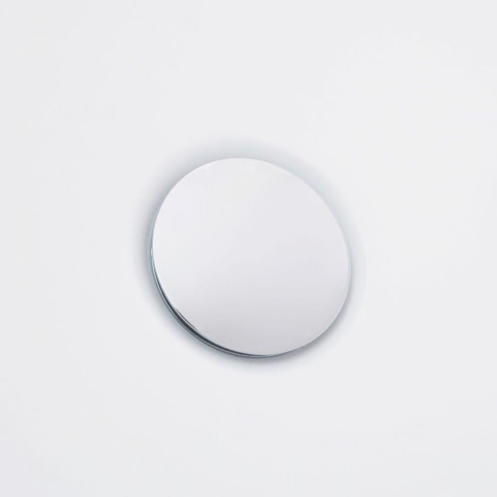 Käldr Ice Bath with WiFi-Controlled Chiller Matte White gallery detail image
