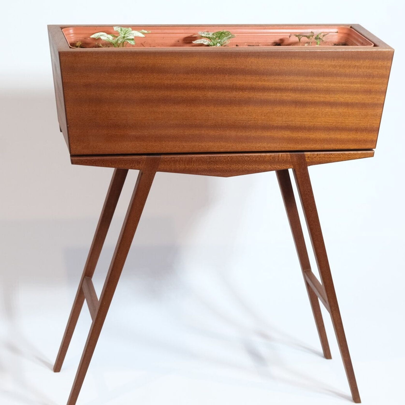 Indoor Standing Planter gallery detail image