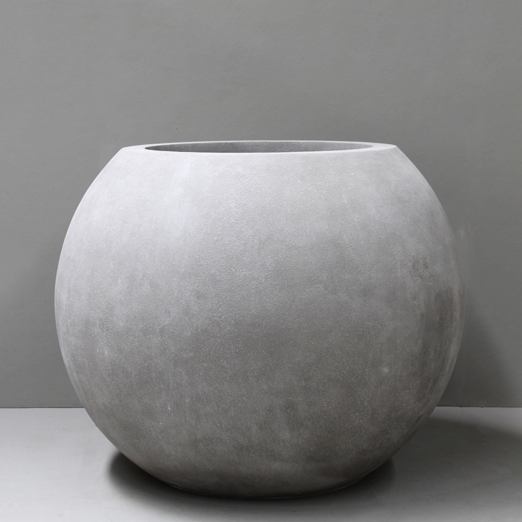 Ball Pot gallery detail image