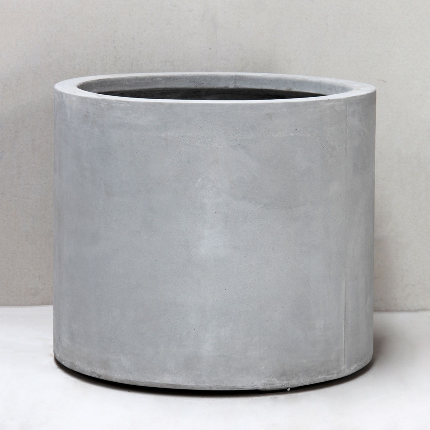 Cylinder Planter gallery detail image
