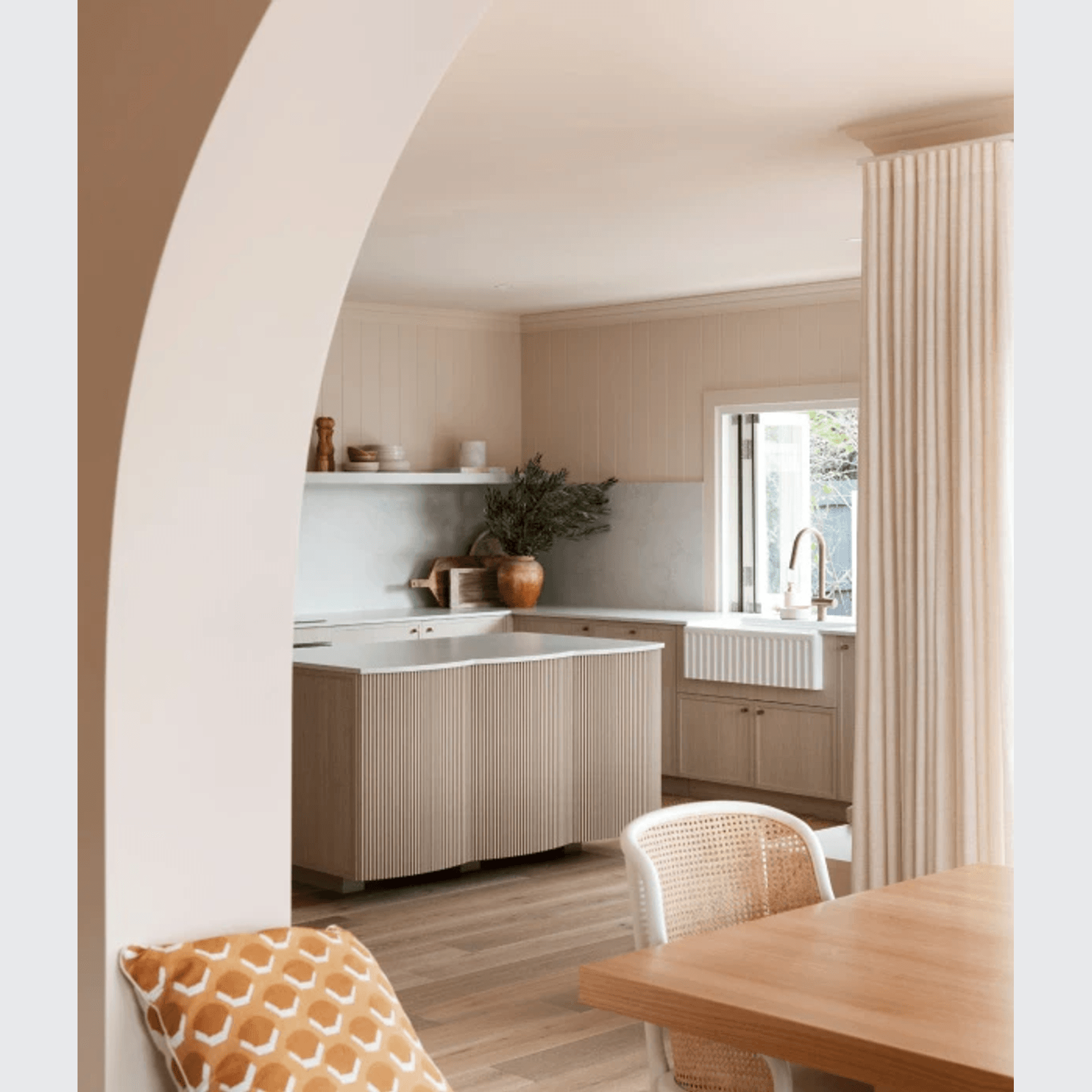 Dulux Clay Pipe Paint gallery detail image