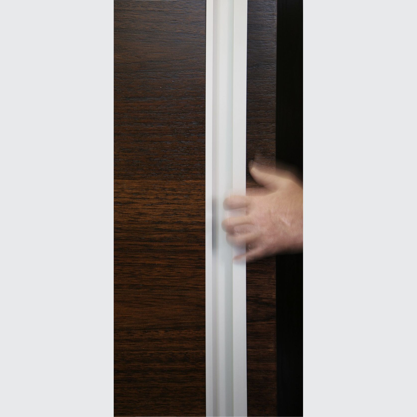 HB1275 Full Length Bi-fold/Pivot Door Extrusion gallery detail image