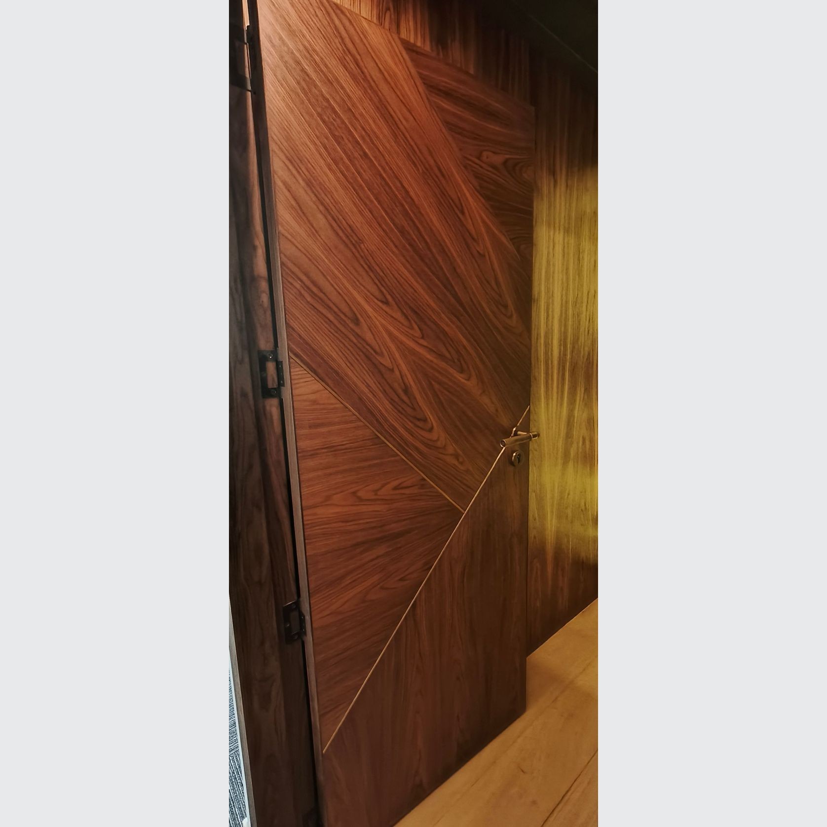 Custom Doors gallery detail image