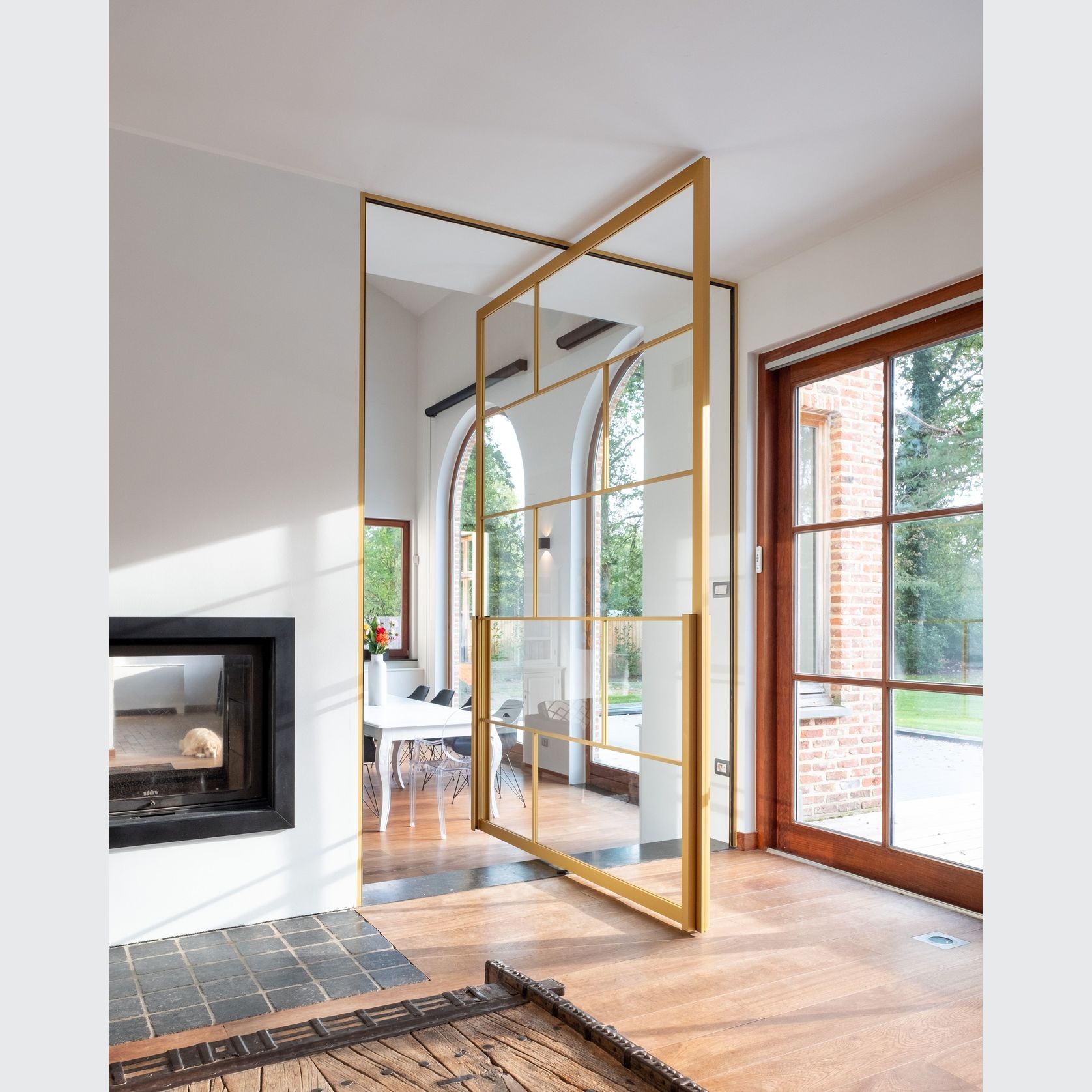 Urbane Pivot and Sliding Doors gallery detail image