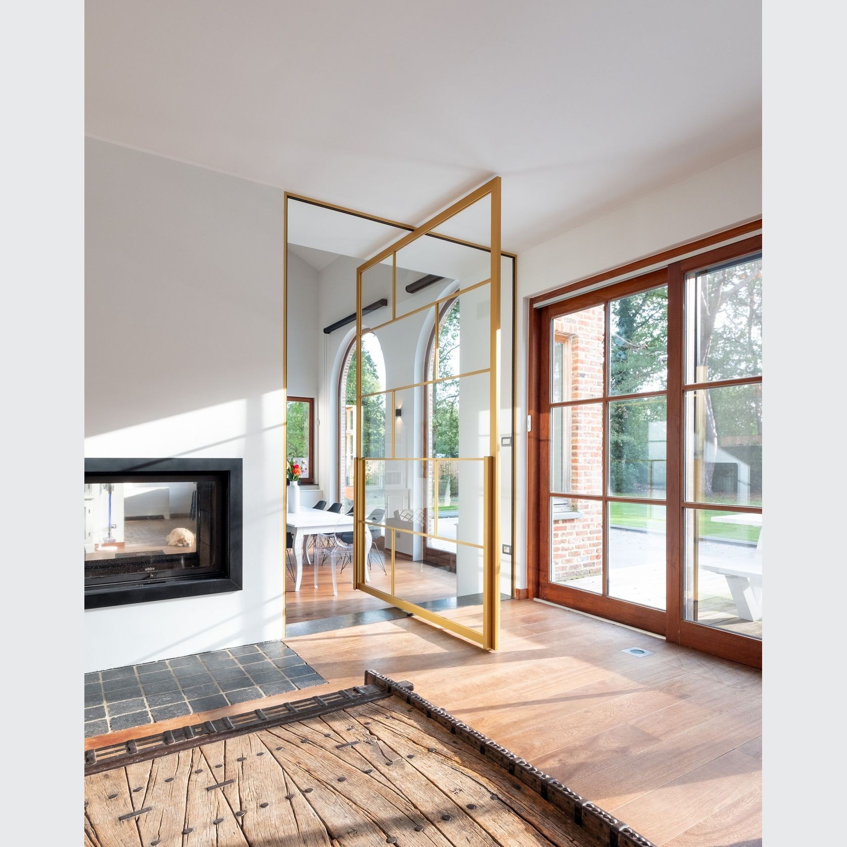 Urbane Pivot and Sliding Doors gallery detail image