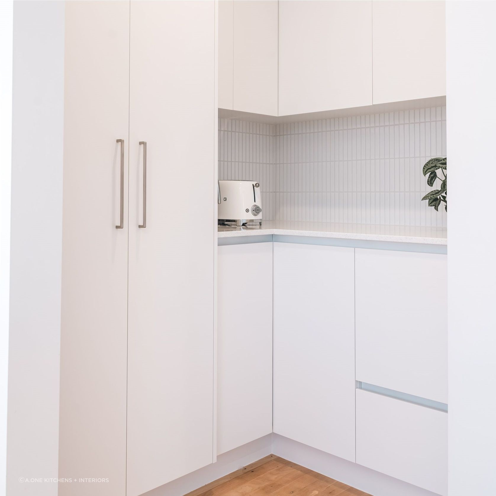 FIT Giamo Revolving Corner Unit gallery detail image